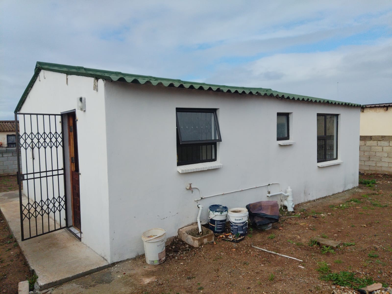 Your first home in Kwazakhele and freshly finished move-In ready