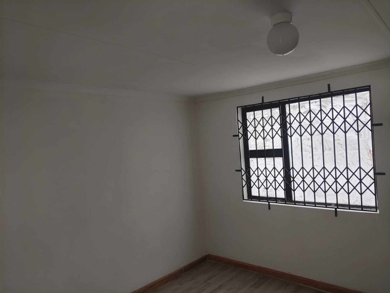 Your first home in Kwazakhele and freshly finished move-In ready
