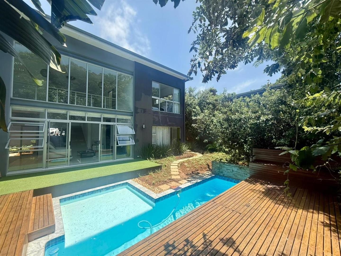Spacious and Private 3 Bedroom Home with Pool For Sale in Dunkirk Estate