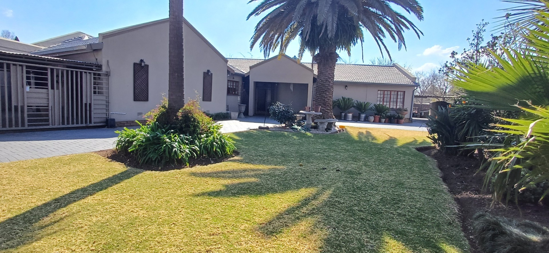 Spacious Family Home with Solar Power and Entertainment Area in Secunda
