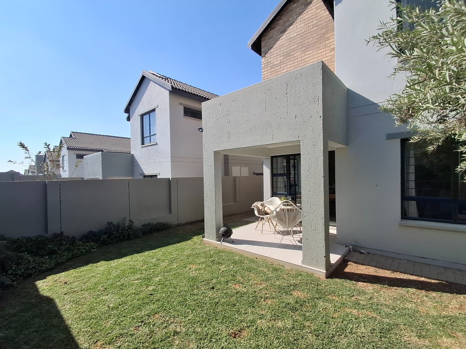 4 Bedroom House for Sale in Broadacres, Sandton
