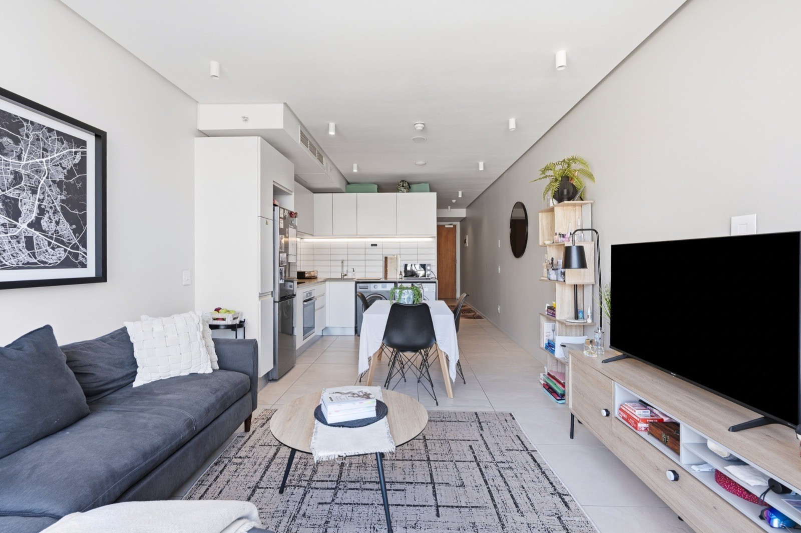 Airbnb Hot Spot in the Heart of De Waterkant / 117 On Strand
