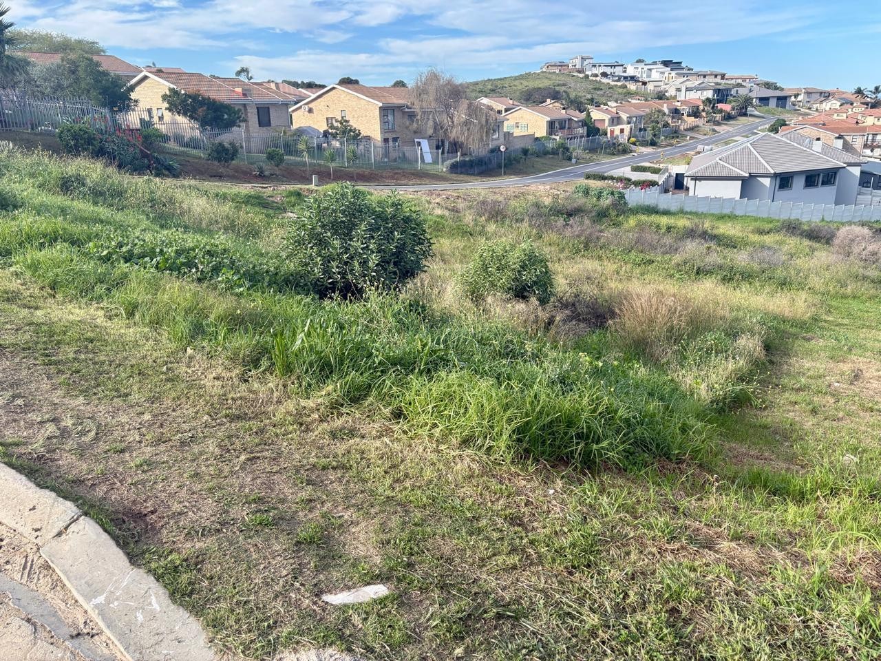 Ideal Investment, Build Duet with distance ocean view!