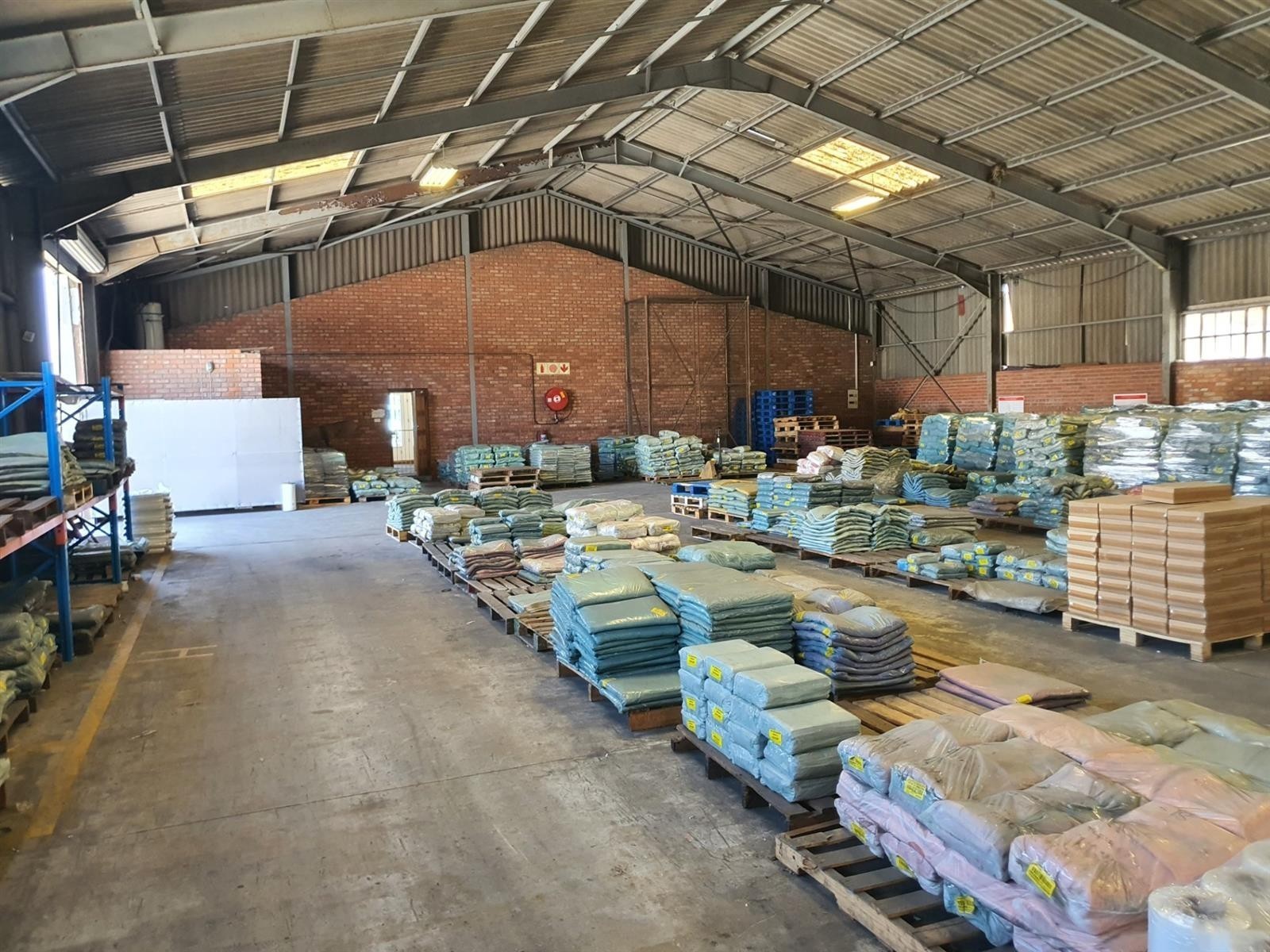Warehouse To Rent in Deal Party, Port Elizabeth
