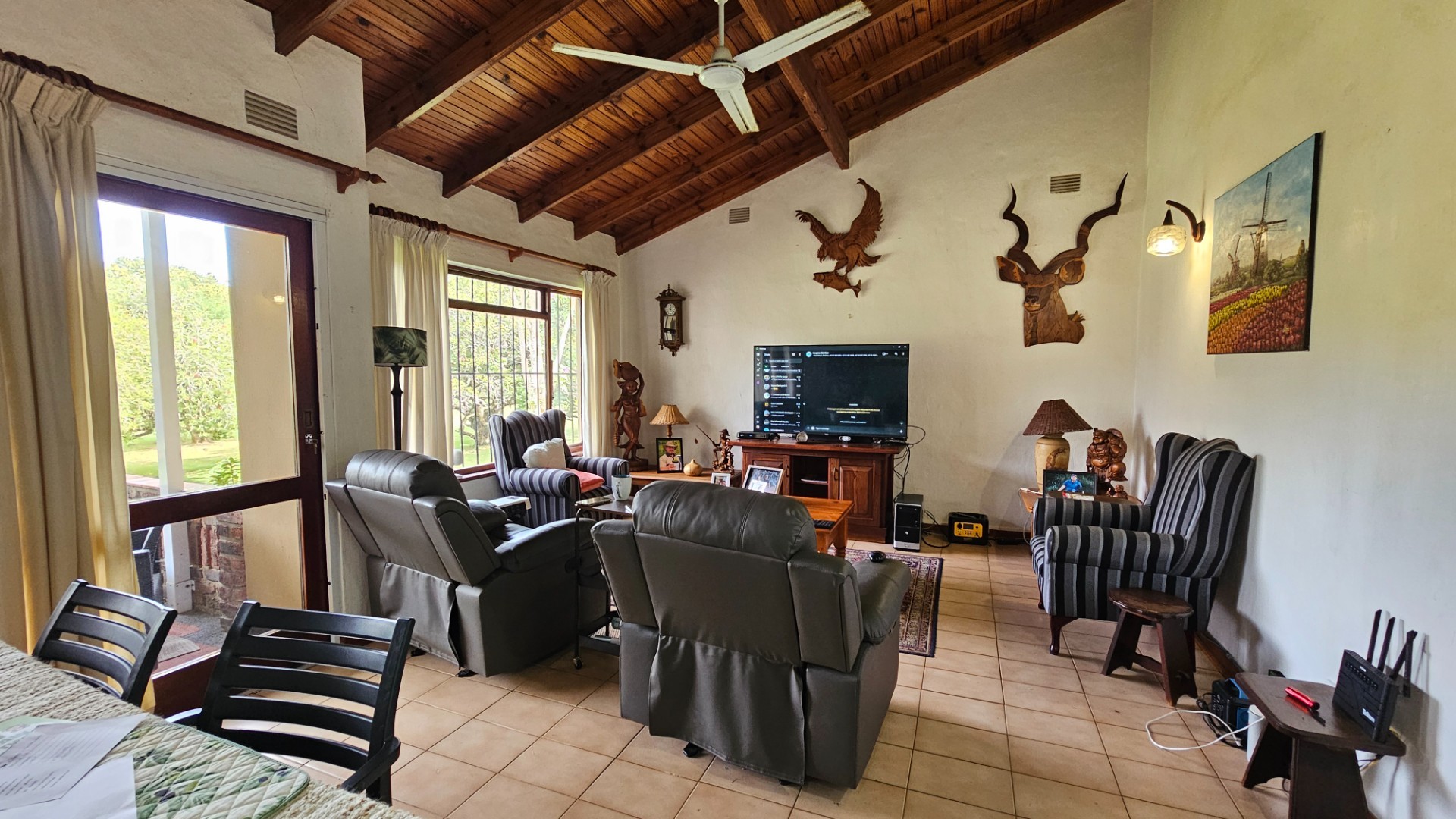 Coastal Living at Its Best - Pet Friendly Townhouse in Manaba Beach