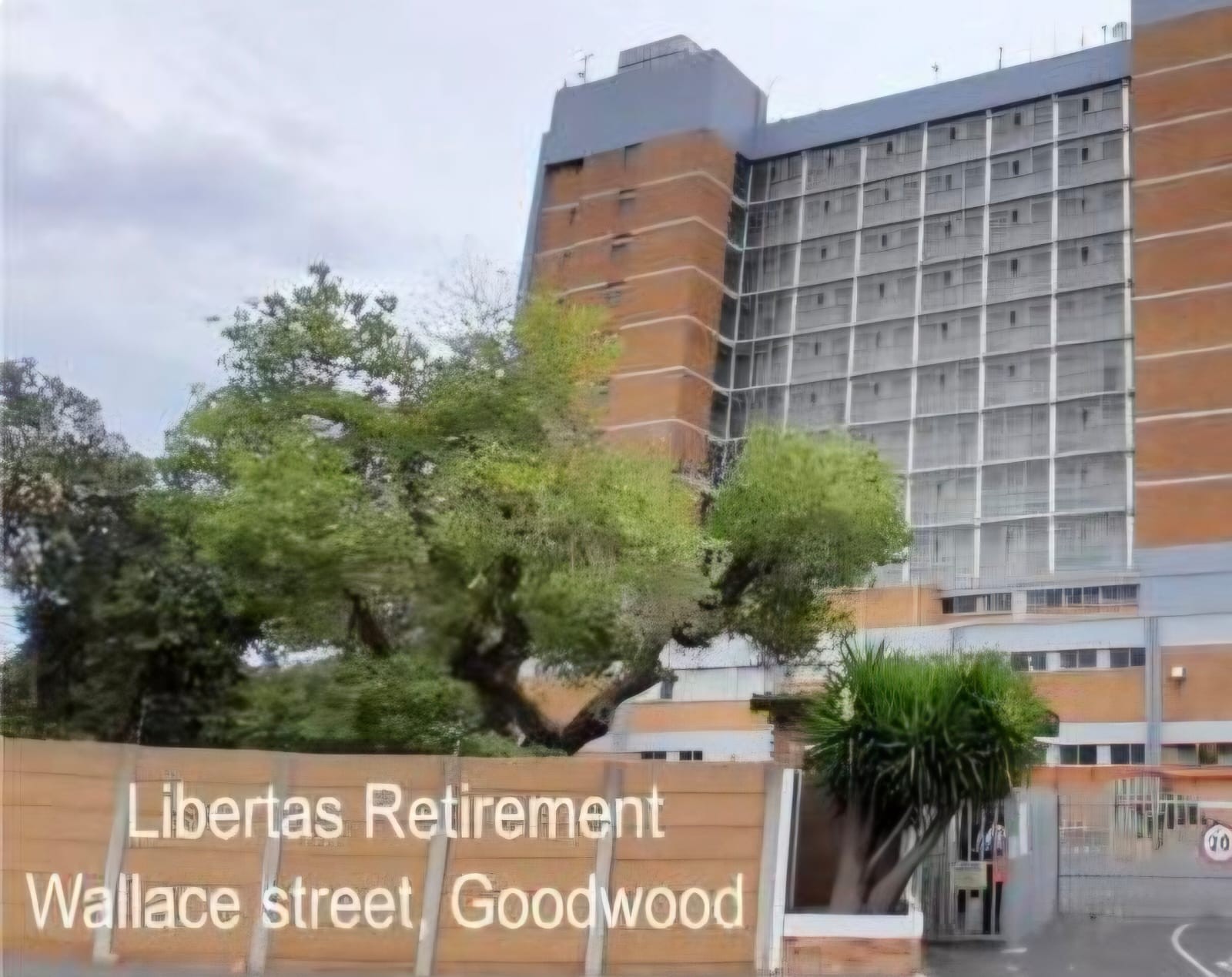 Exceptional Apartment with Breathtaking Views - Libertas Retirement Home - For Sale or To Let