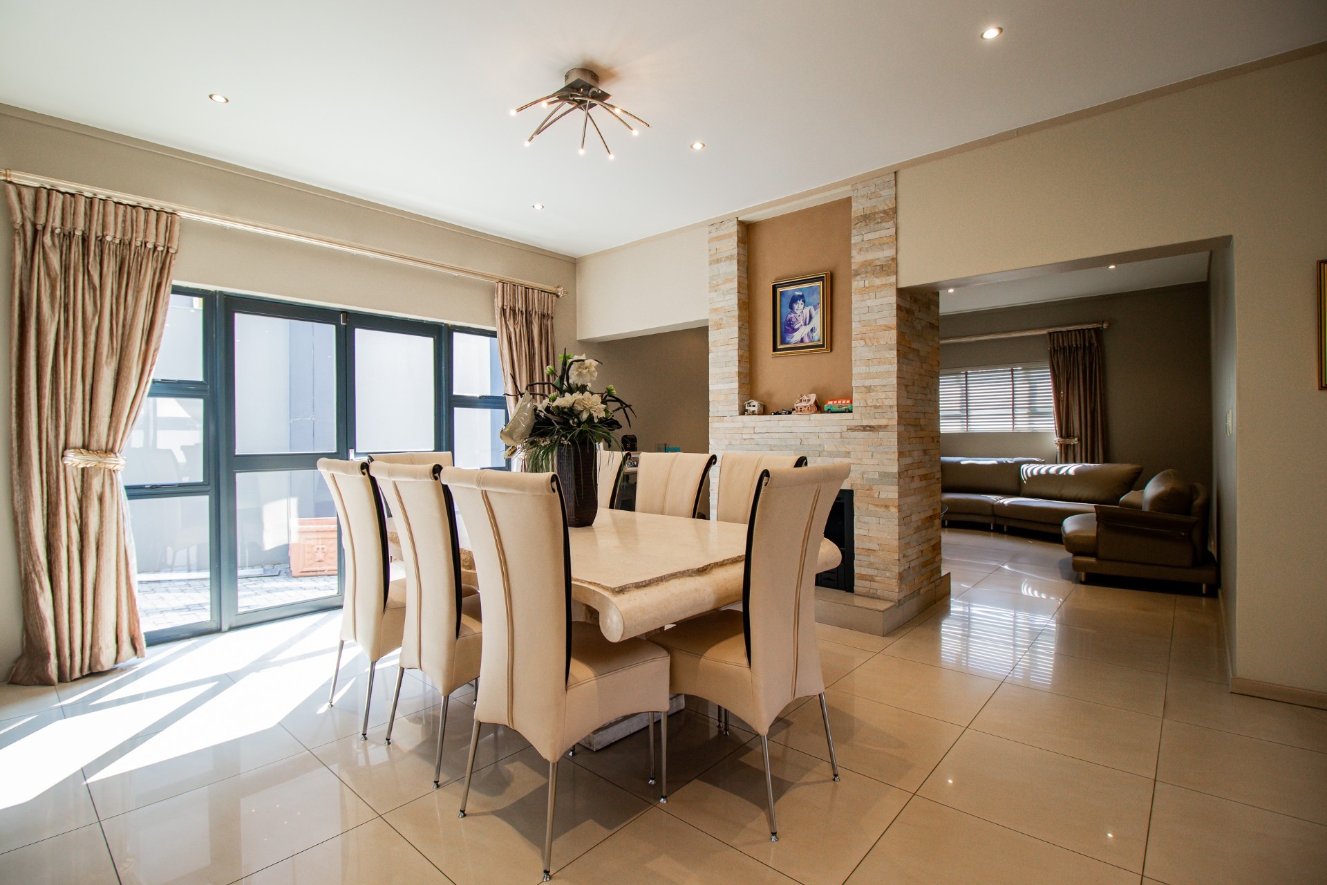 Elegant Family Living in an Exclusive Secure Estate in St Andrews