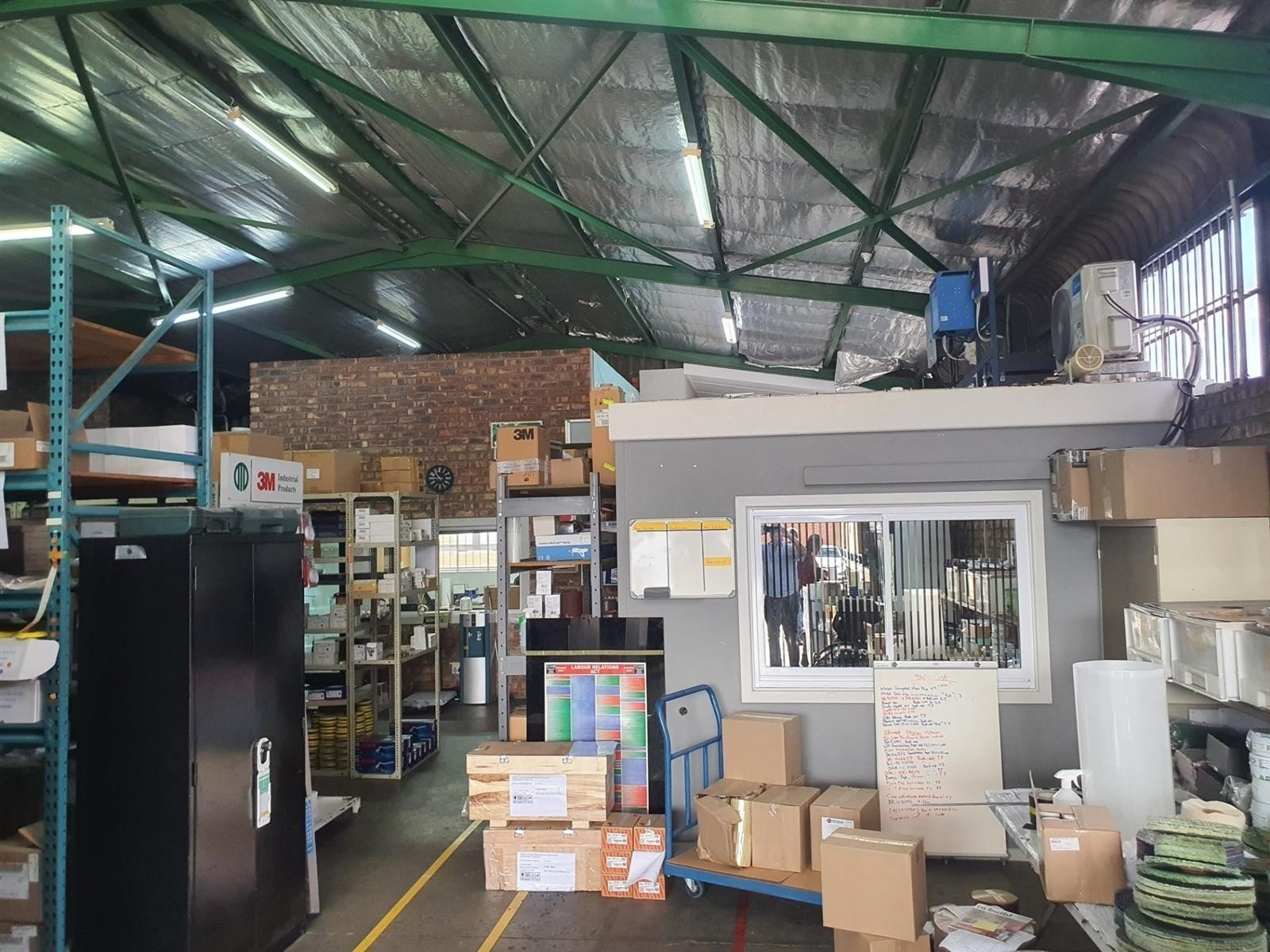 Warehouse To Rent in Neave Industrial, Port Elizabeth