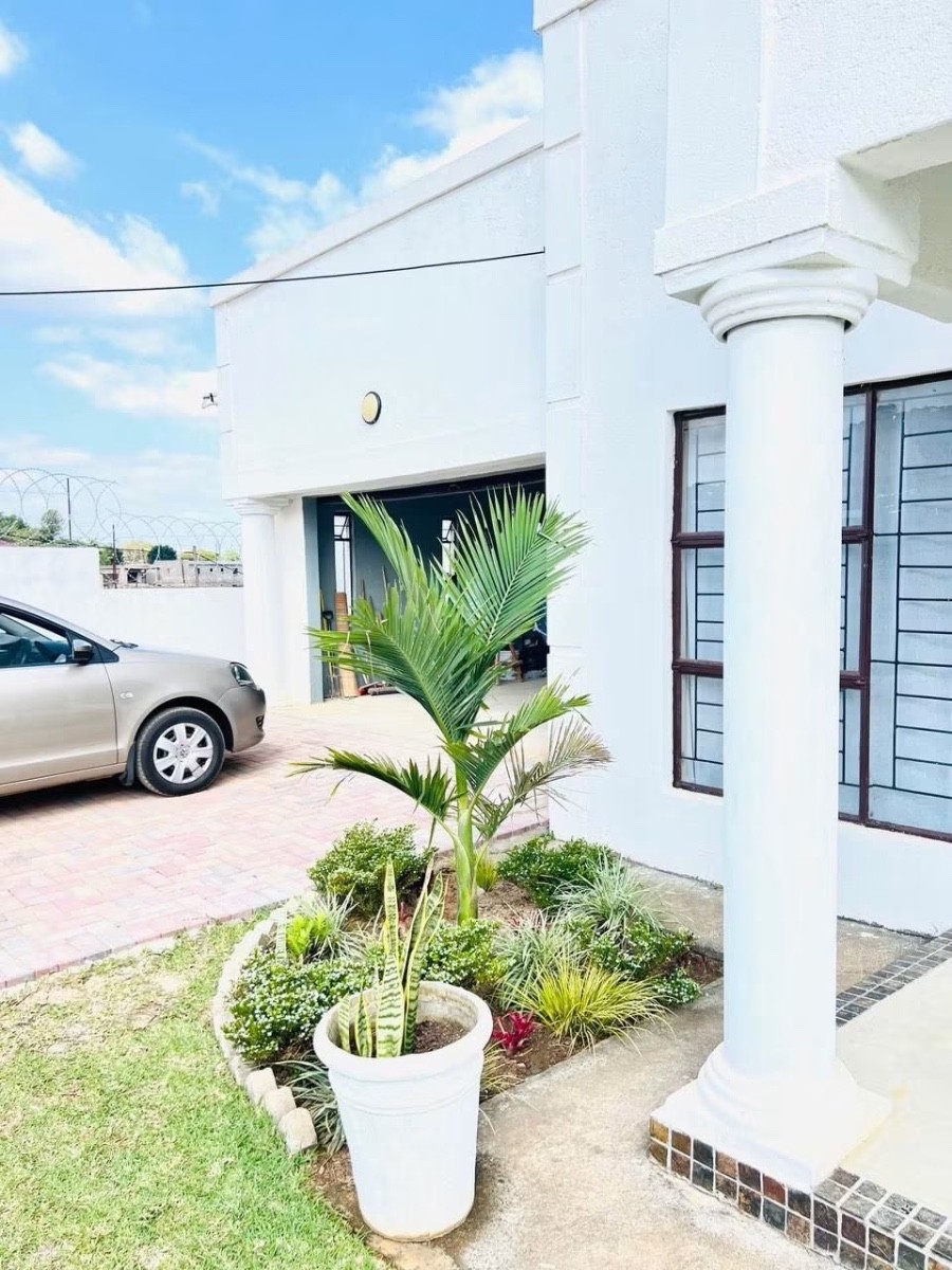 House To Rent in Msholozi, White River