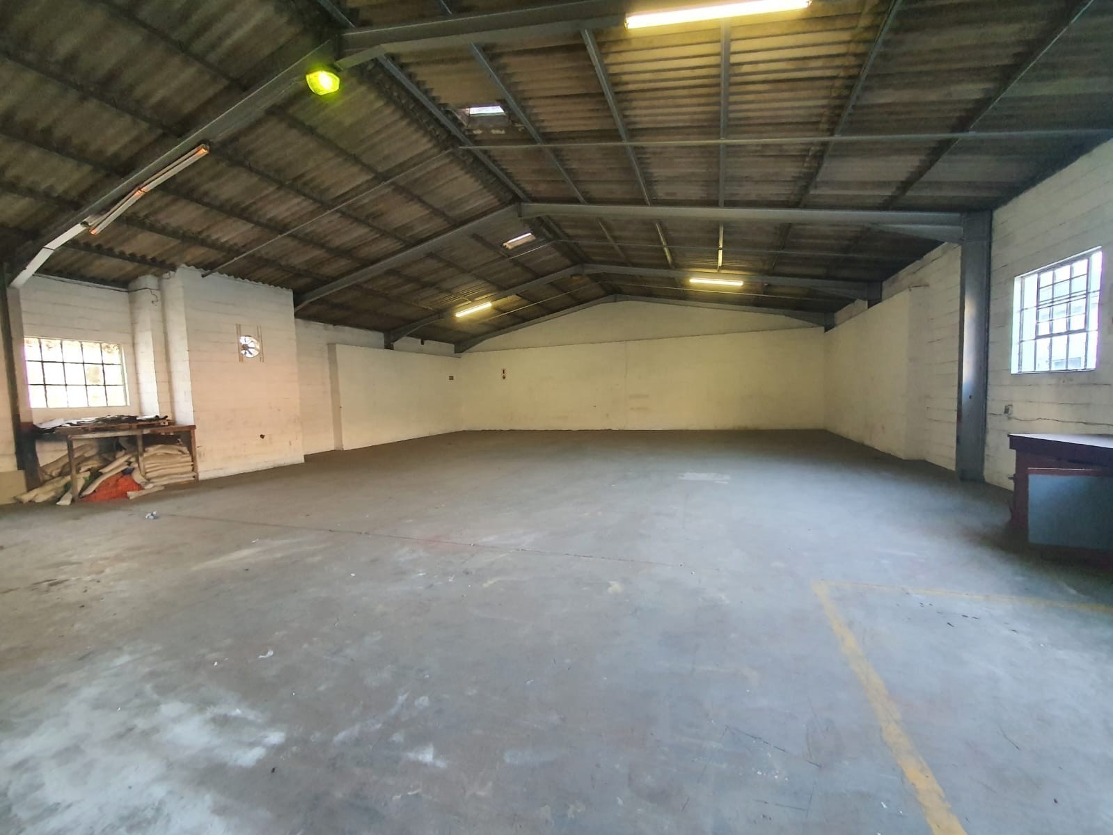 Warehouse To Rent in Sidwell, Port Elizabeth