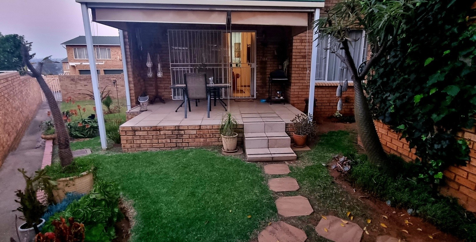 Three bedroom garden unit with double garage in Birchleigh