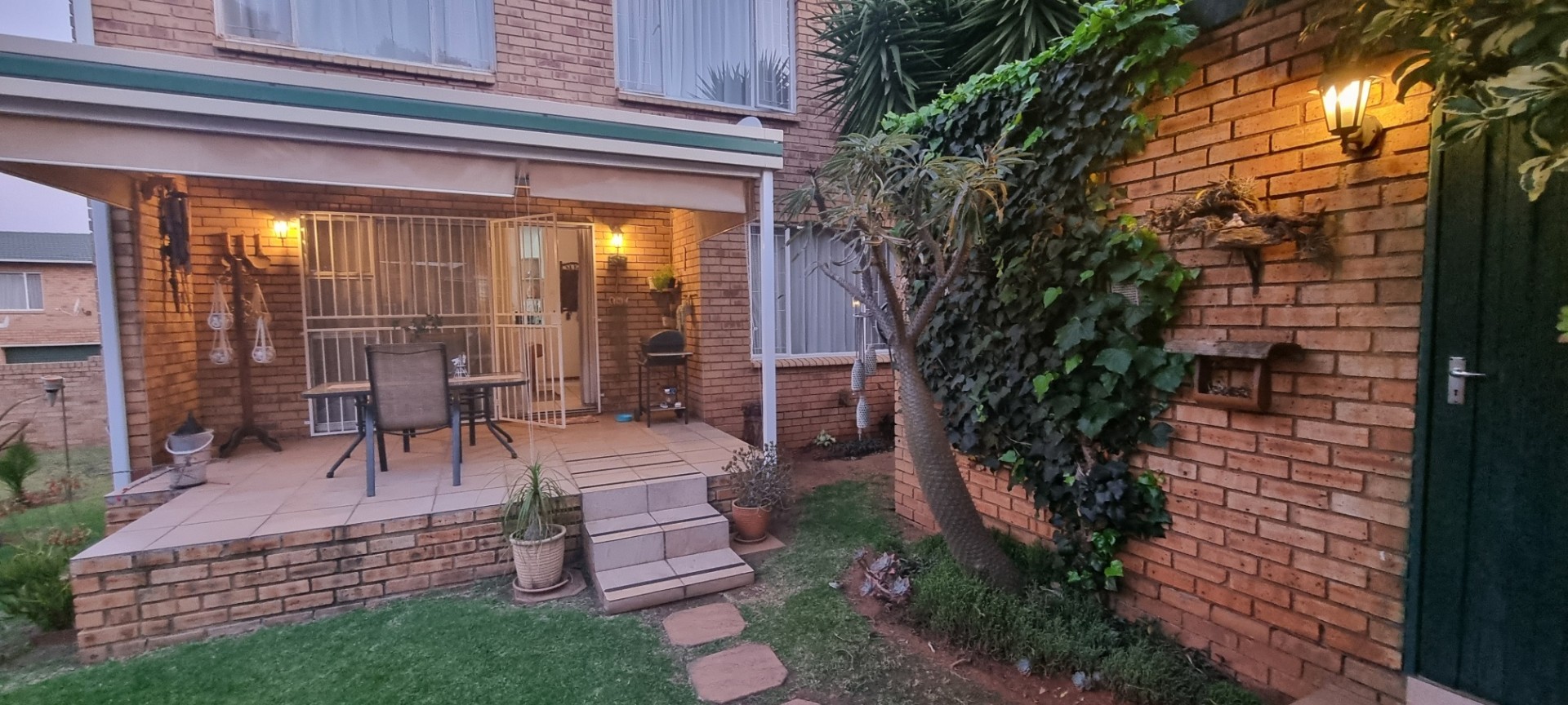 Three bedroom garden unit with double garage in Birchleigh