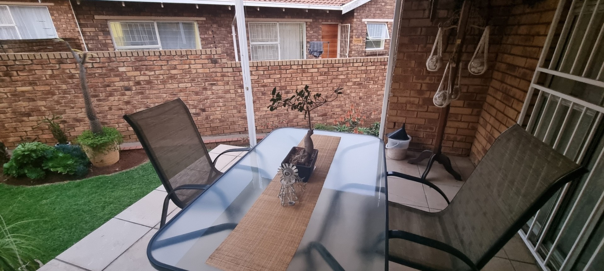 Three bedroom garden unit with double garage in Birchleigh