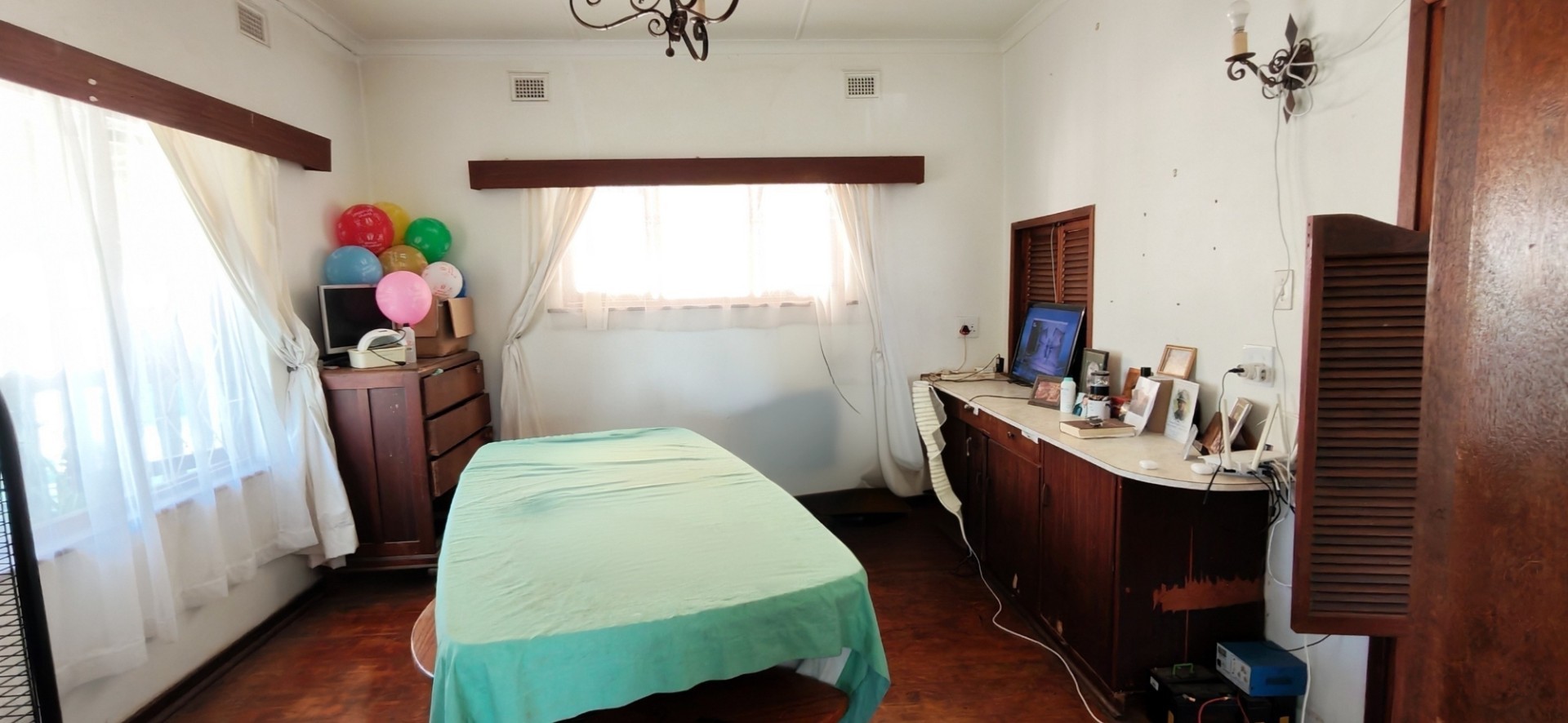 3 bedroom House with 1 bedroom flat For Sale in Port Edward, KwaZulu Natal