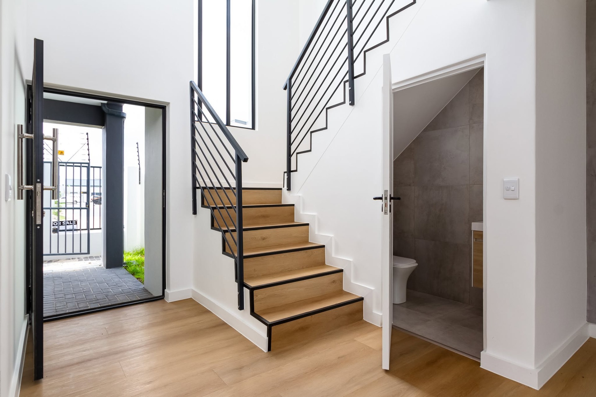 BRAND NEW | MODERN 4 BEDROOM FAMILY HOME