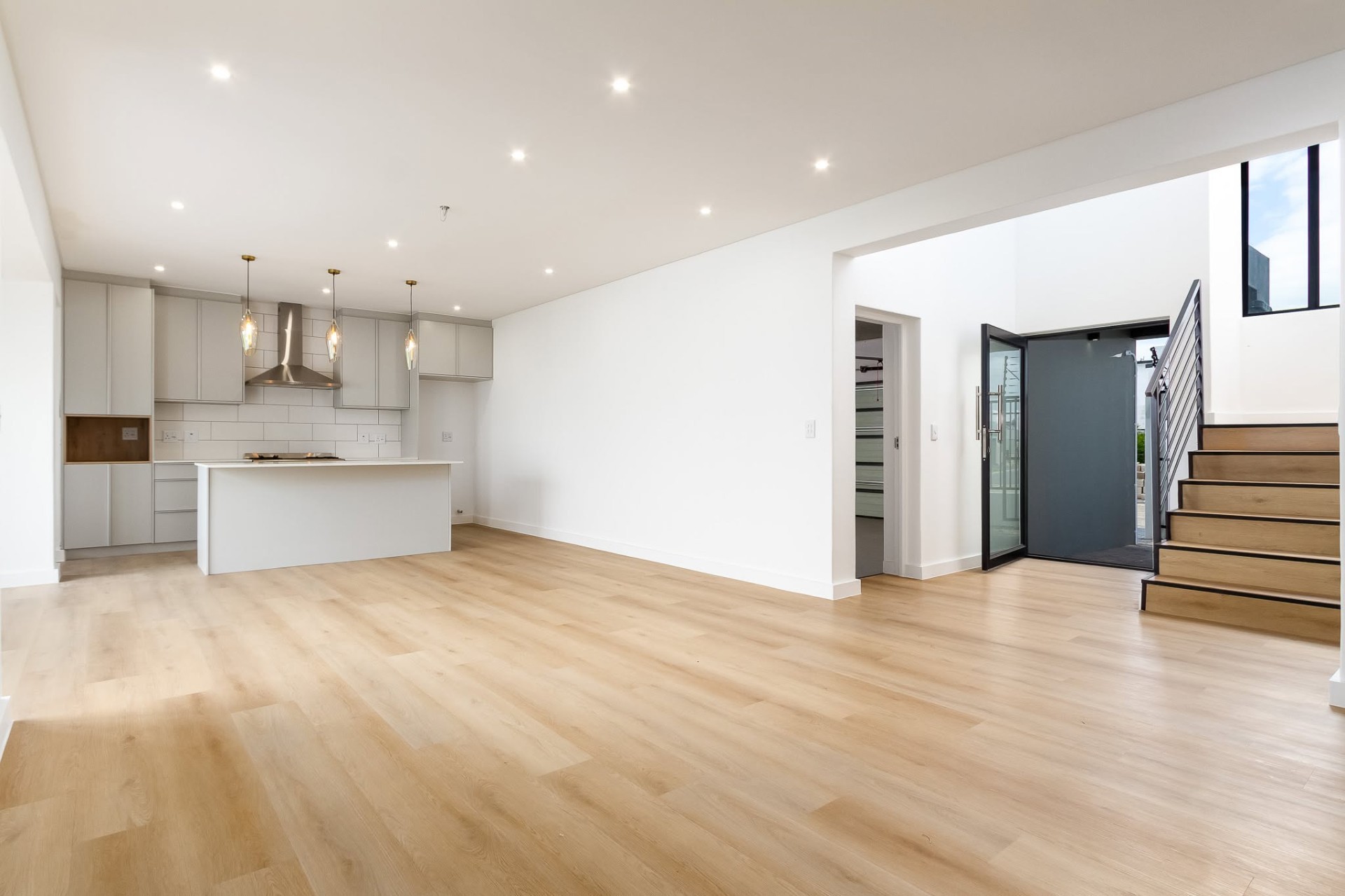 BRAND NEW | MODERN 4 BEDROOM FAMILY HOME