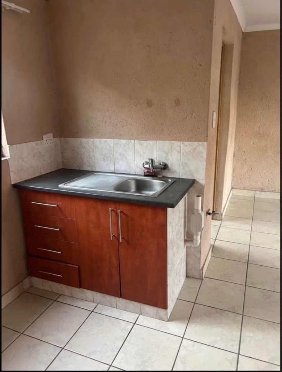 Room To Rent in Tekwane South, Tekwane, Nelspruit