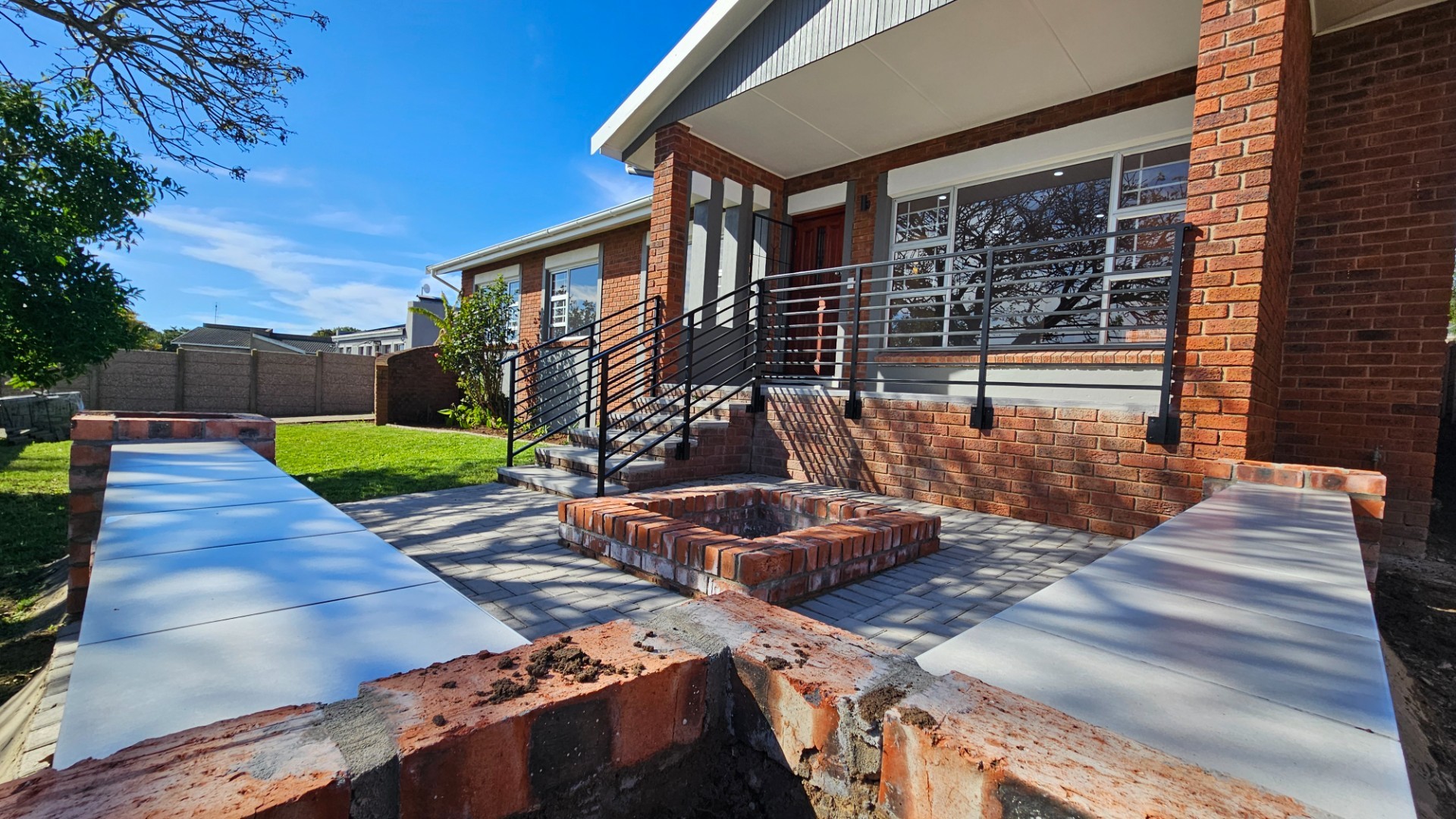 House For Sale in Heiderand, Mossel Bay