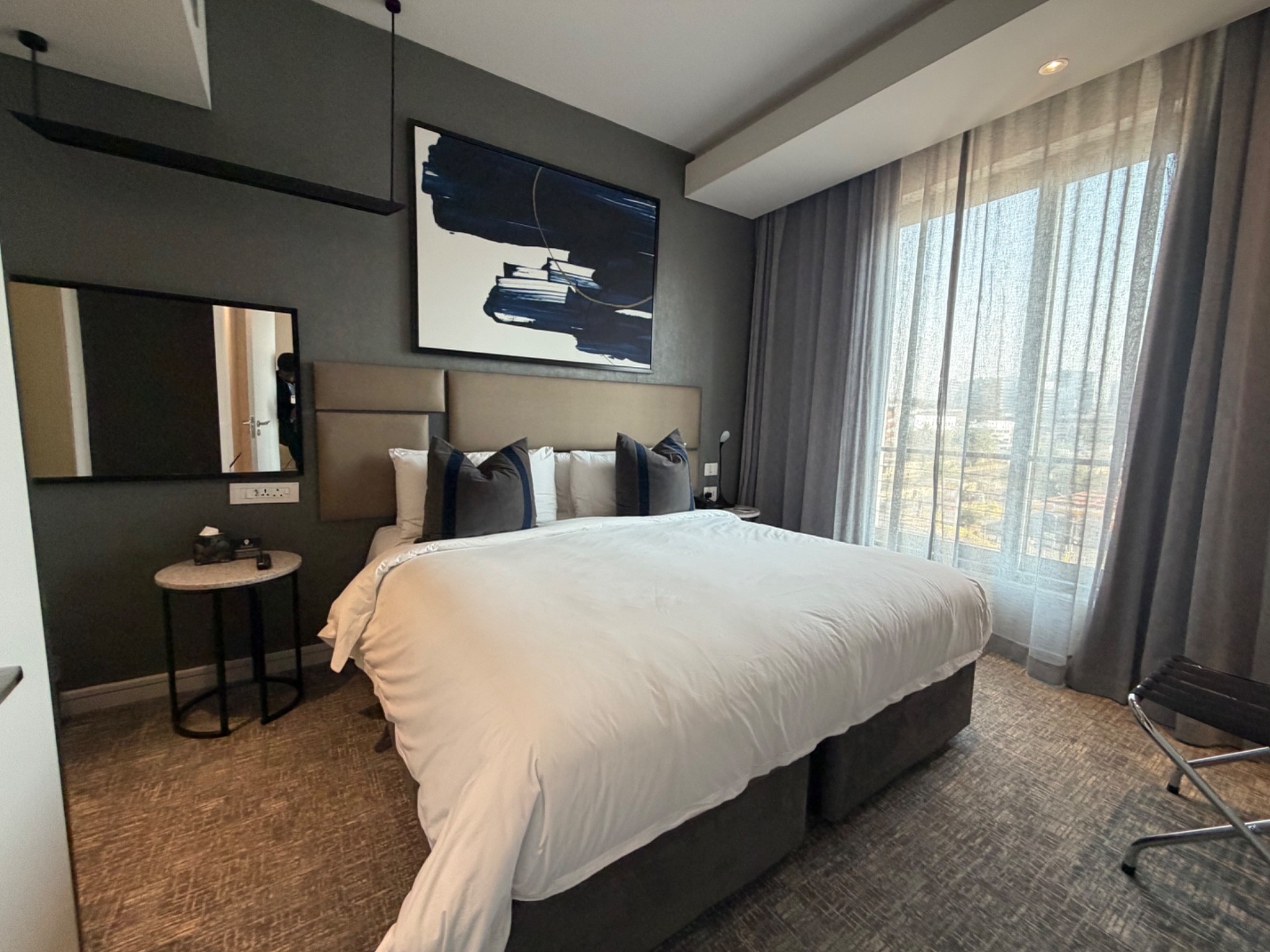 1 Bed Apartment To Rent in Sandton Gauteng