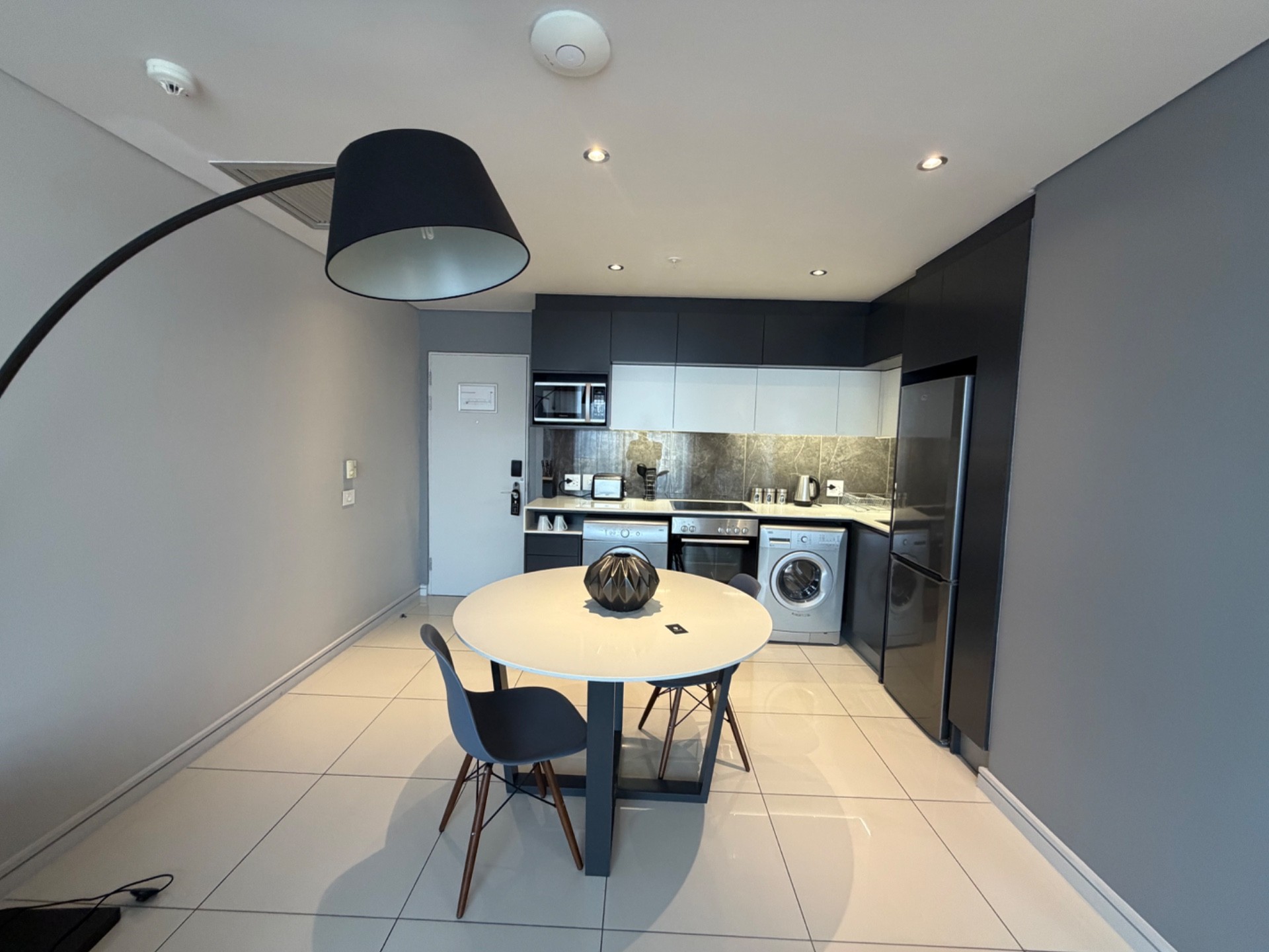 1 Bed Apartment To Rent in Sandton Gauteng