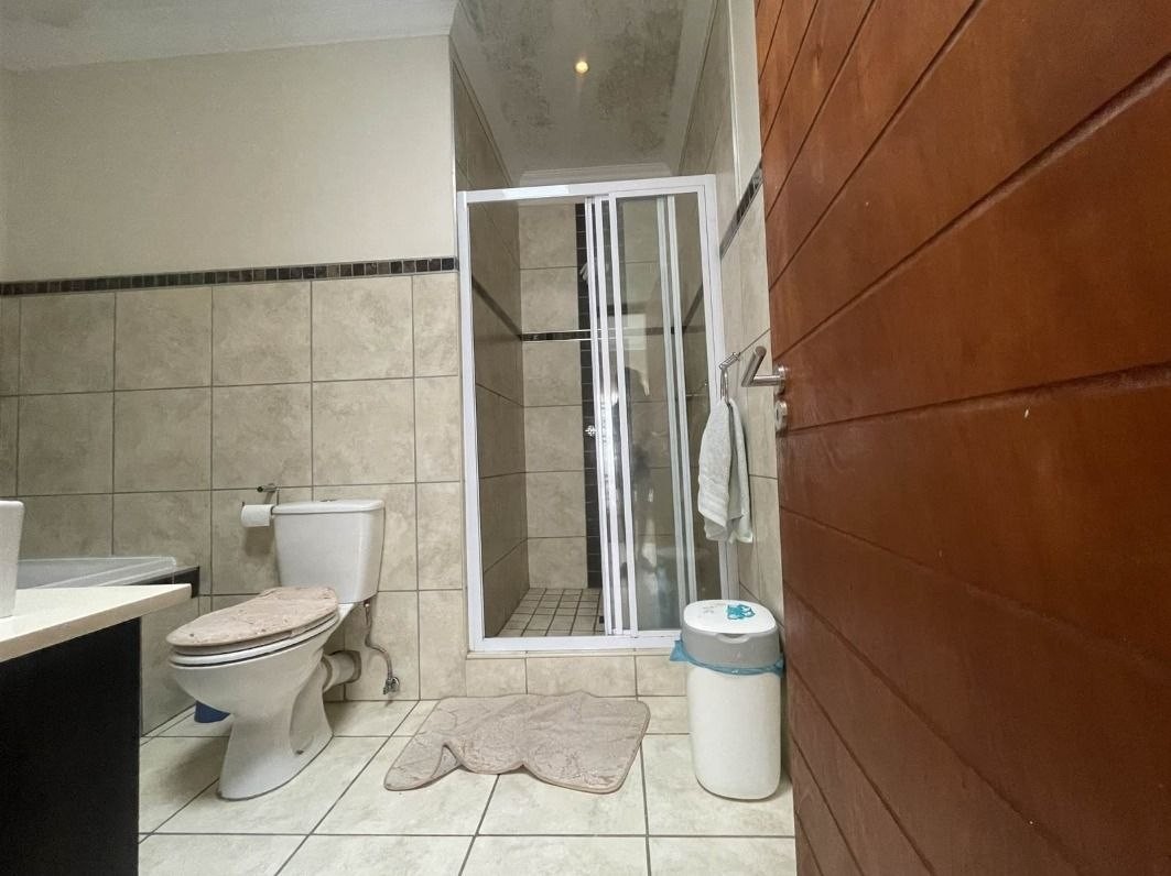 Apartment For Sale in Pretoriuspark, Pretoria