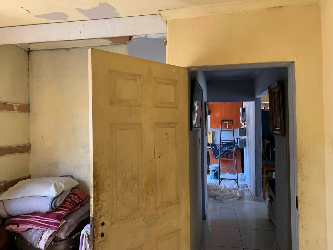 House For Sale in Makulong, Tembisa