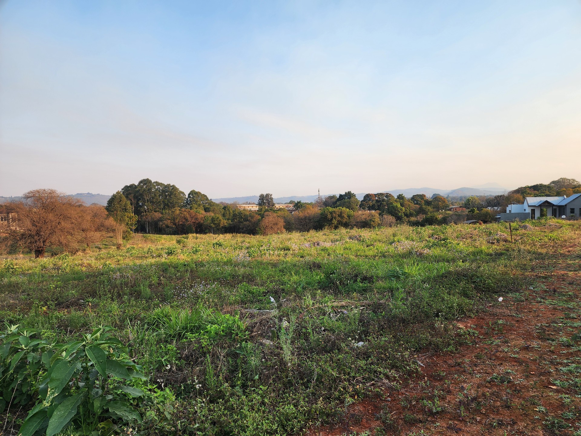 Prime Development Land in Prestigious Riverside Estate,  Approved for 12 Residential Units