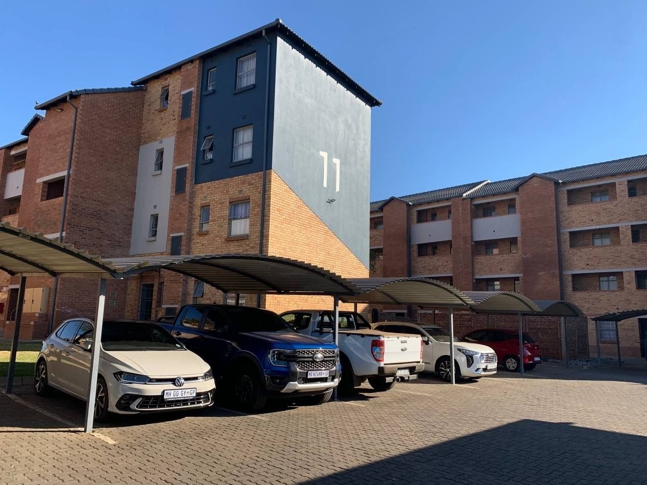Apartment For Sale in Heuweloord, Centurion