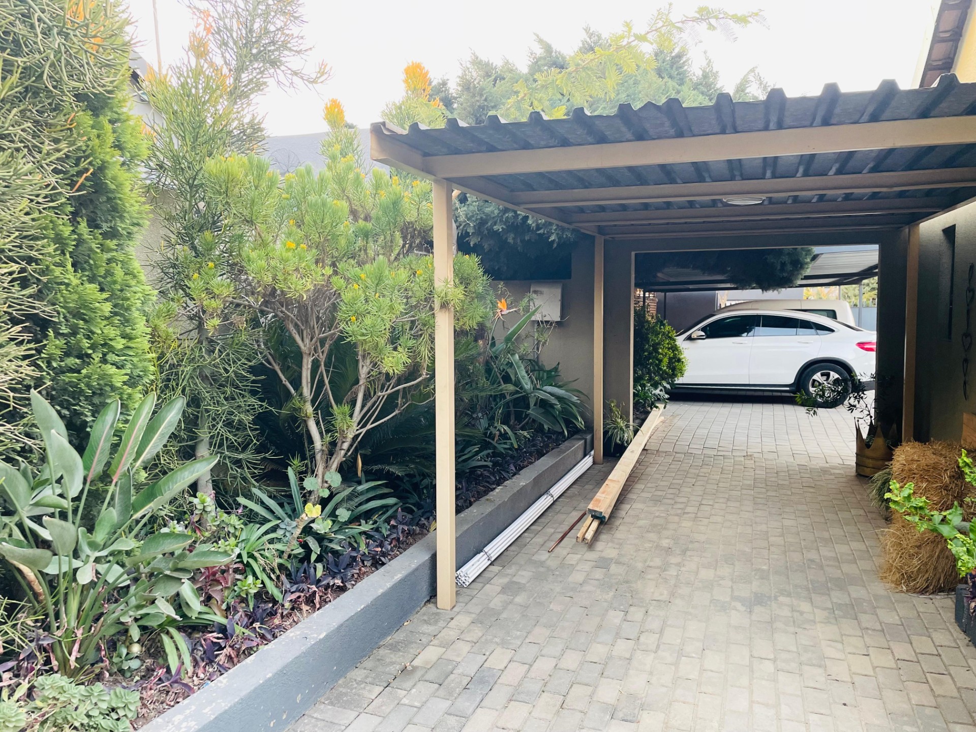 Cottage To Rent in Linbro Park, Sandton