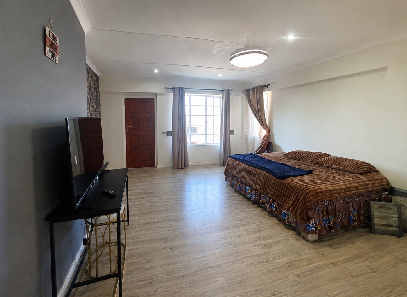 2 Bedroom Flat For Sale in Clarendon, Pietermaritzburg, KwaZulu Natal