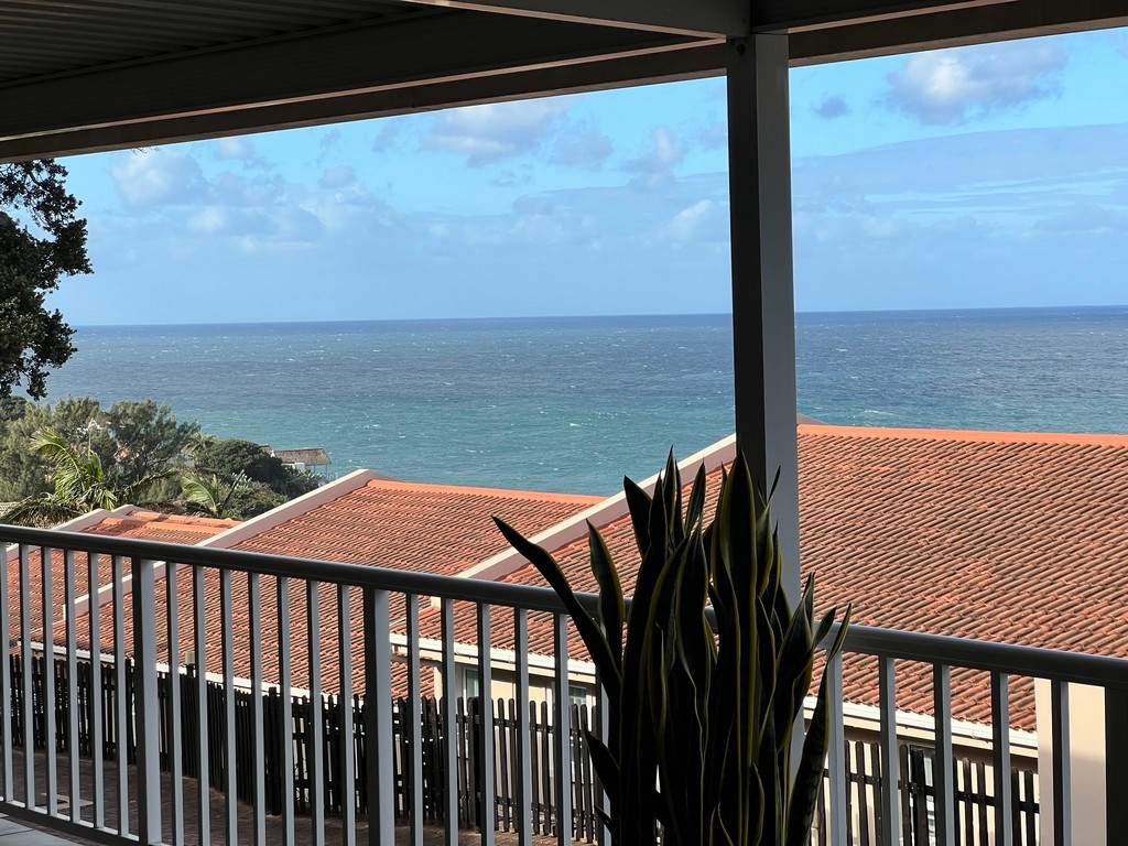 COASTAL LIVING WITH SPACE, STYLE and SEA VIEWS, PET FRIENDLY