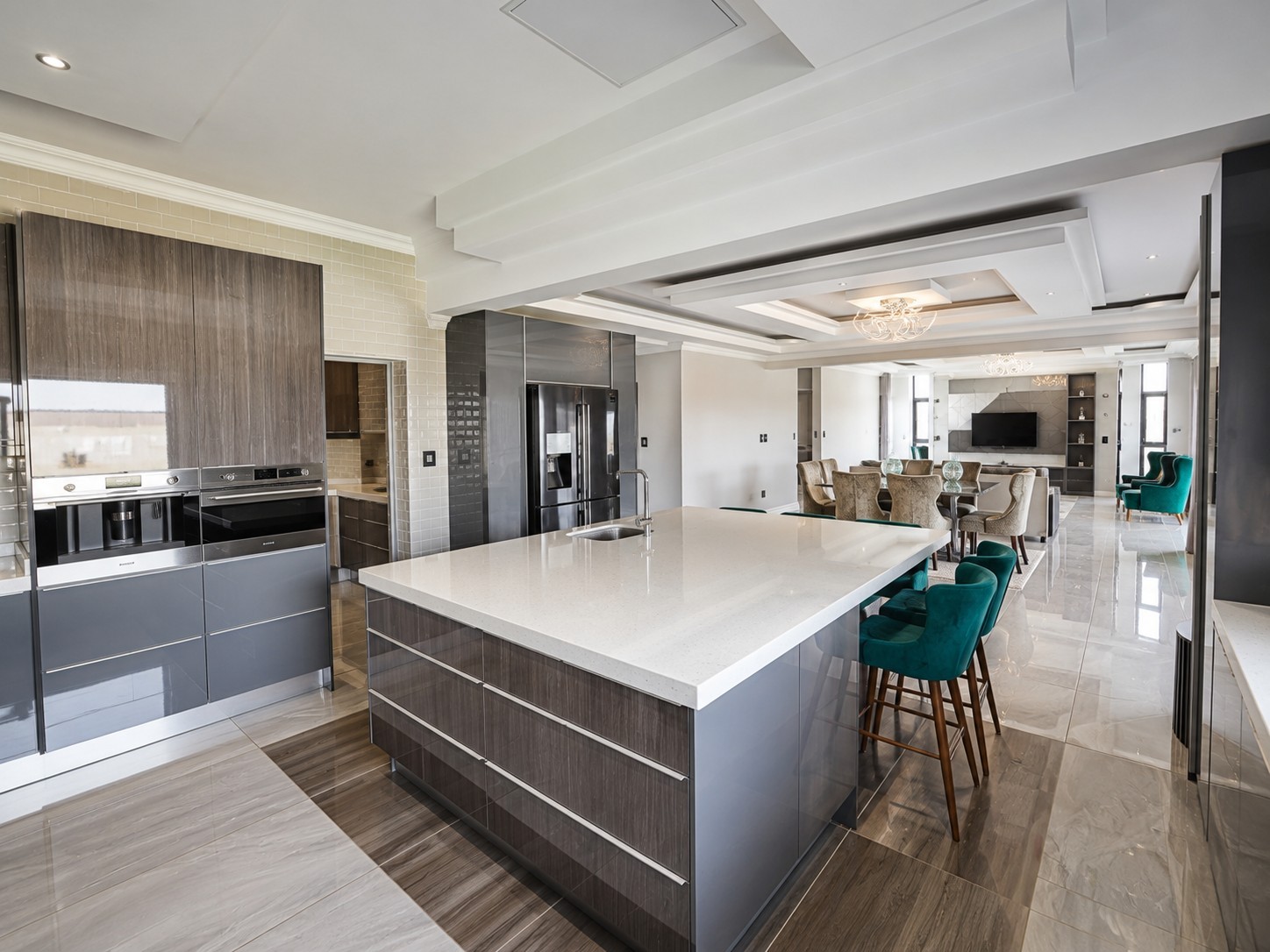 Exquisite 5 Bedroom Luxury Residence in Prestigious Copperleaf Golf Estate