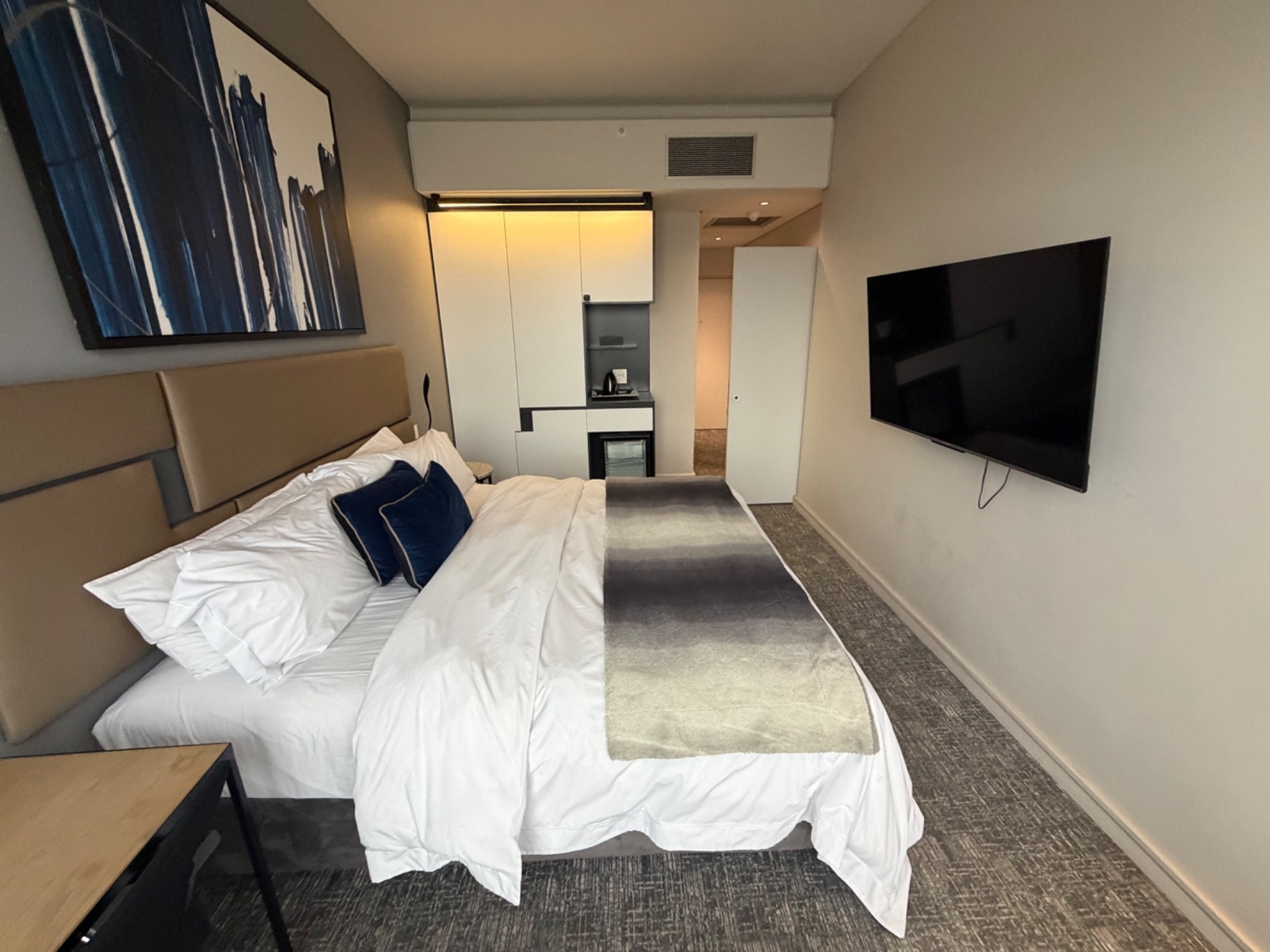 Apartment To Rent in Sandown, Sandton
