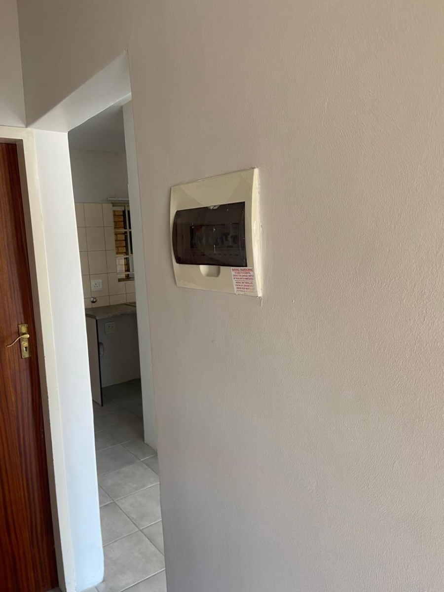 Fully Furnished 2-Bedroom Apartment for Sale - Emily Hobhouse, Pretoria North