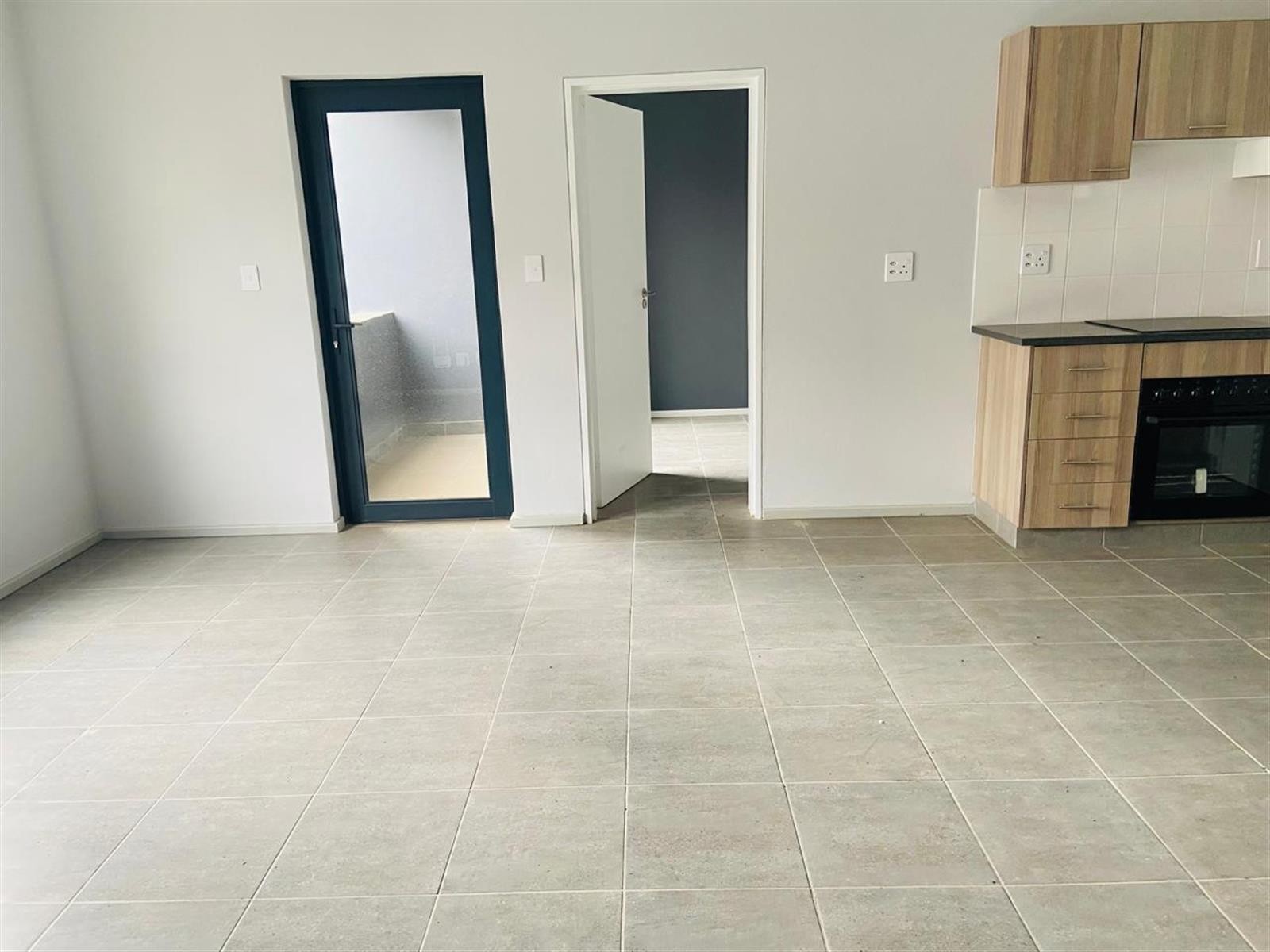 Apartment To Rent in Athlone Park, Amanzimtoti, KwaZulu Natal