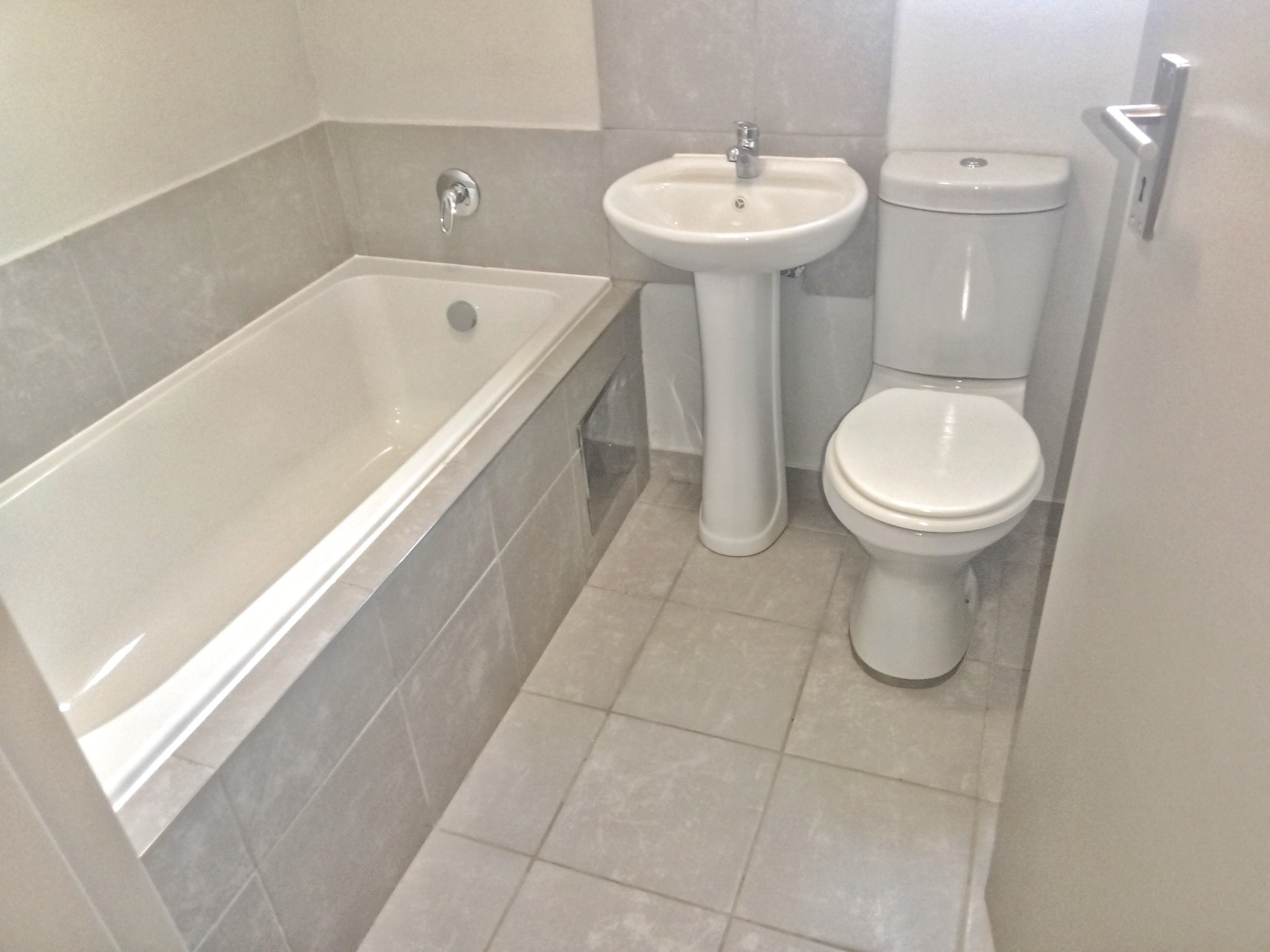 2 Bedroom House To Rent in Glenway Estate, Diamond City Estate, Pretoria East