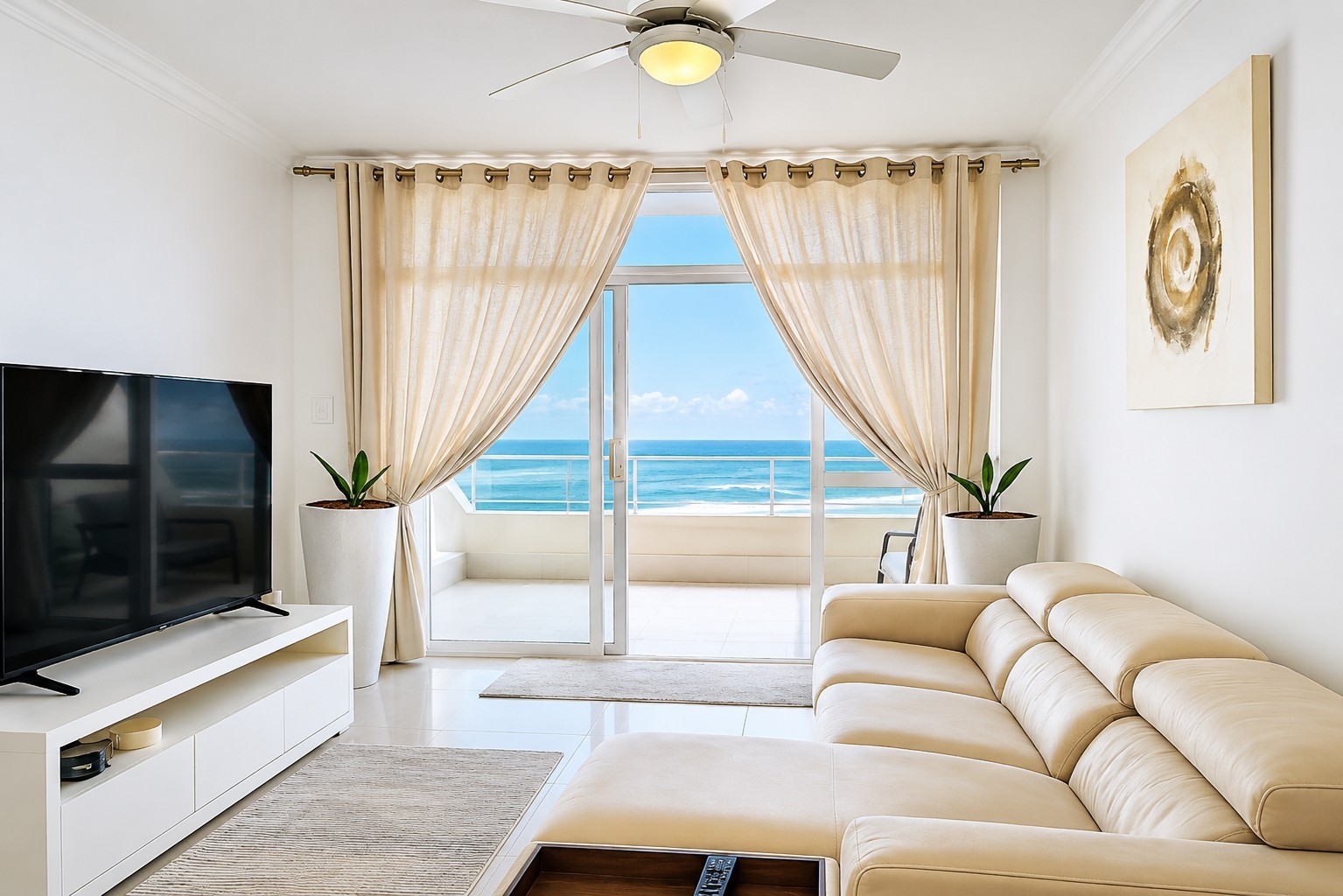 Available Immediately!!!! Unfurnished 3Beds 3Baths Apartment to Let in Umdloti Beach!