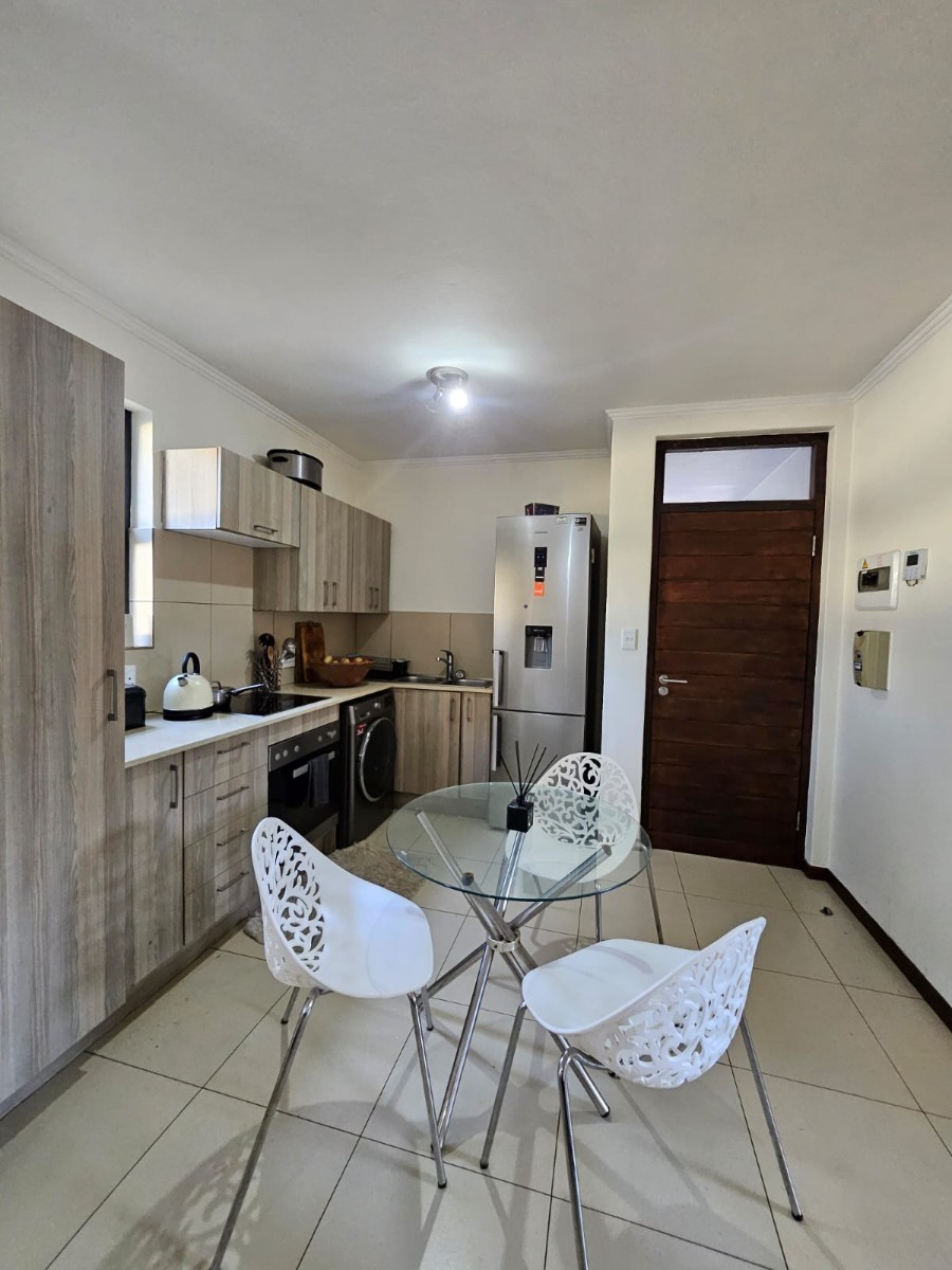Apartment for sale in Jackal Creek Golf Estate, Randburg, 60 m²