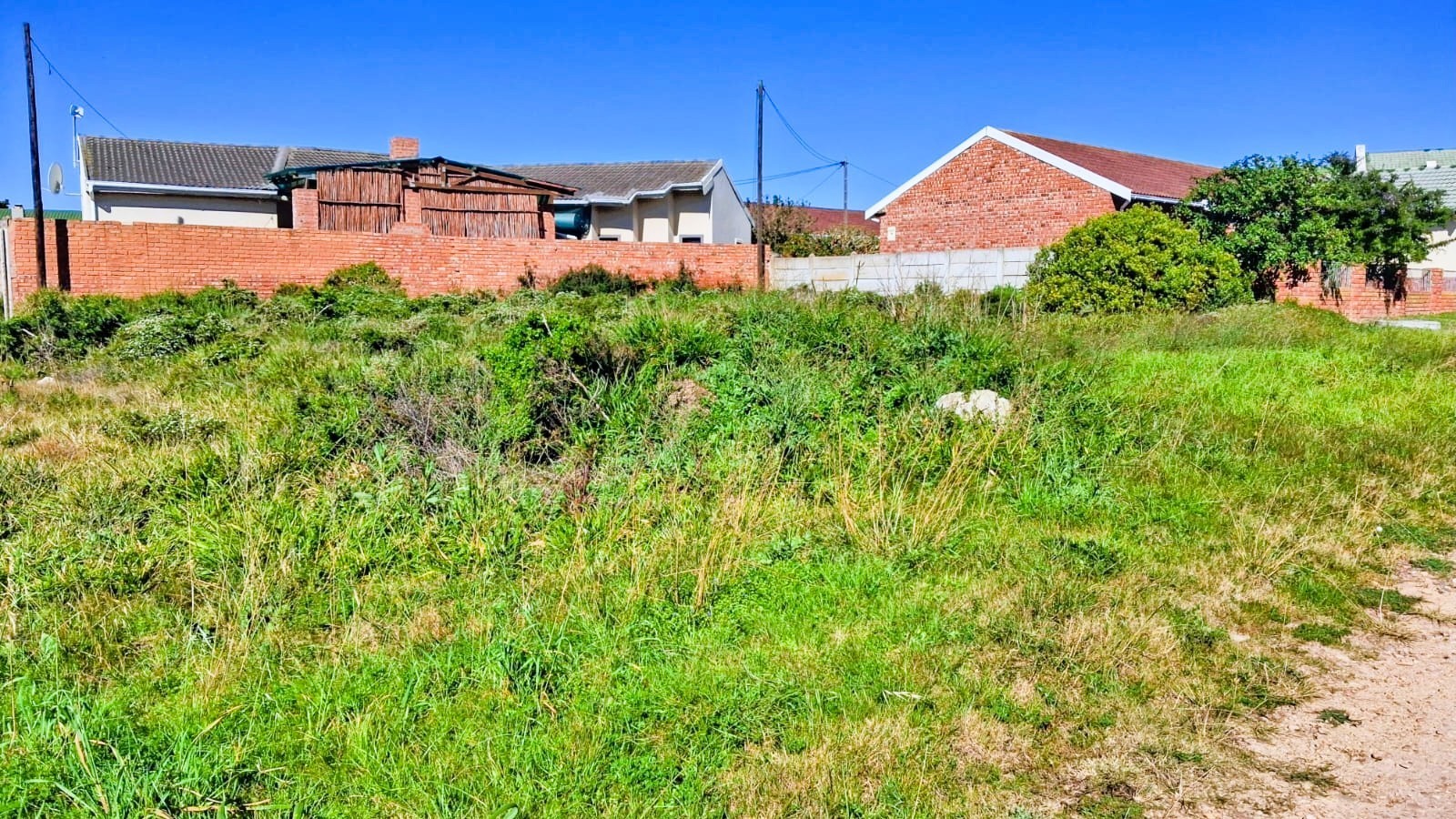 Vacant Land for Sale in Aston Bay - Build Your Dream Coastal Home
