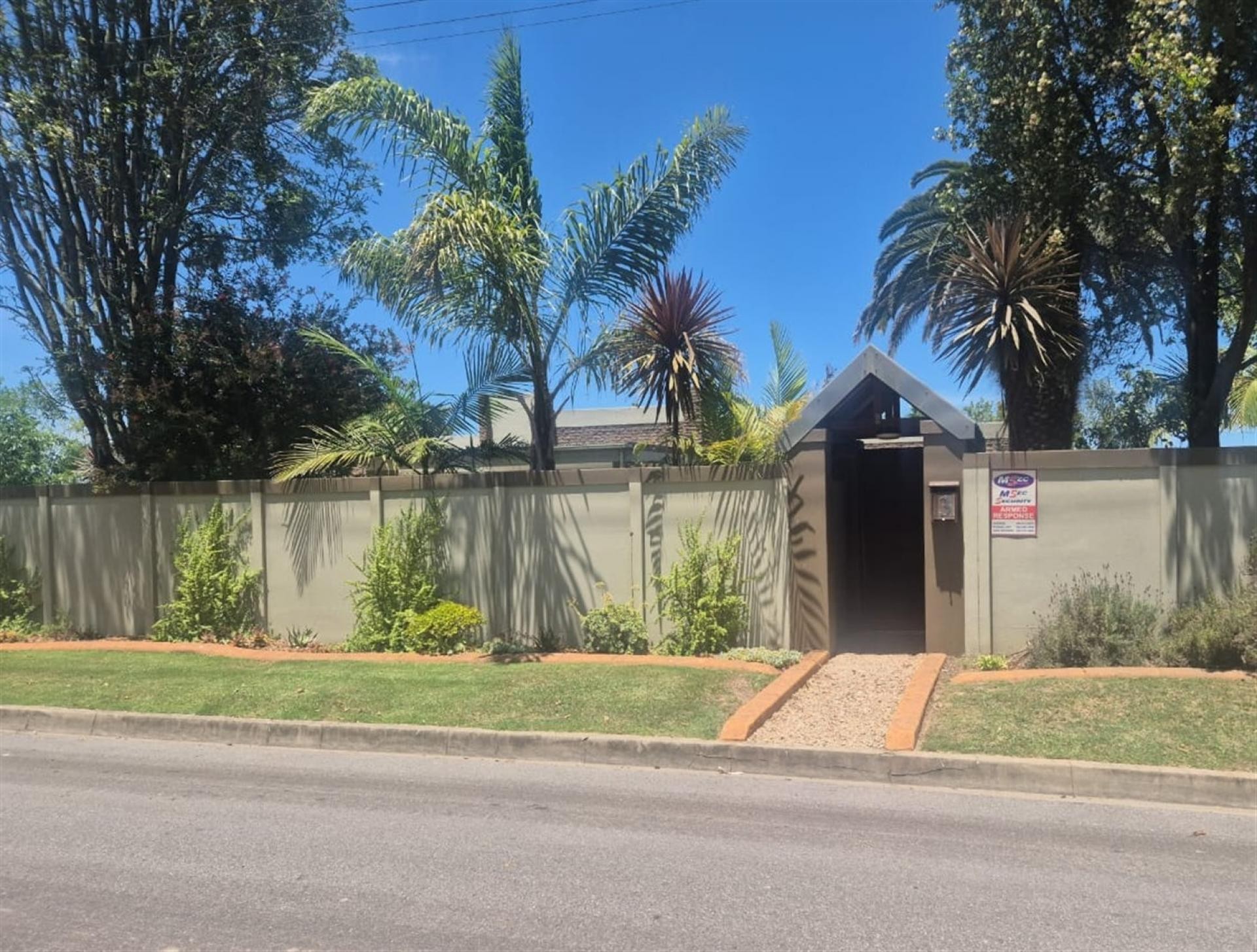 Prime 3 bedroom Property Investment Sanctuary in Prestigious Heather Park, George