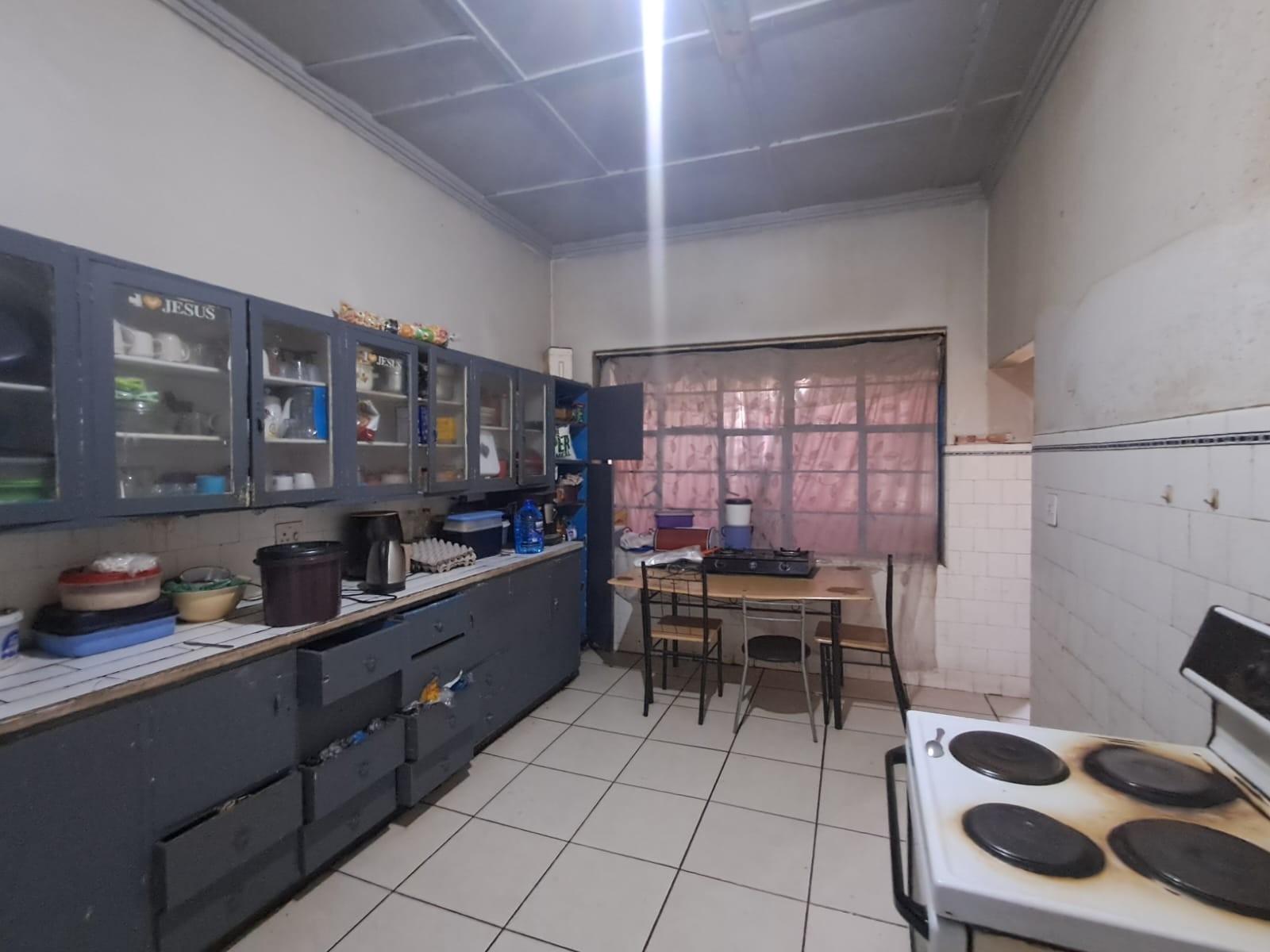 House For Sale in Yeoville, Johannesburg