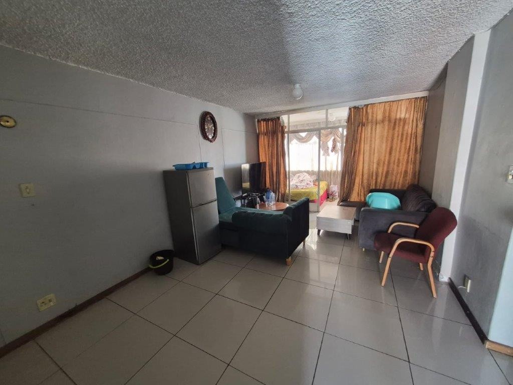 Neat and Secure Residential Apartement in Sunnyside East