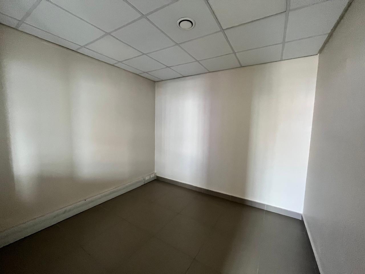 Warehouse To Rent in Brackengate, Brackenfell