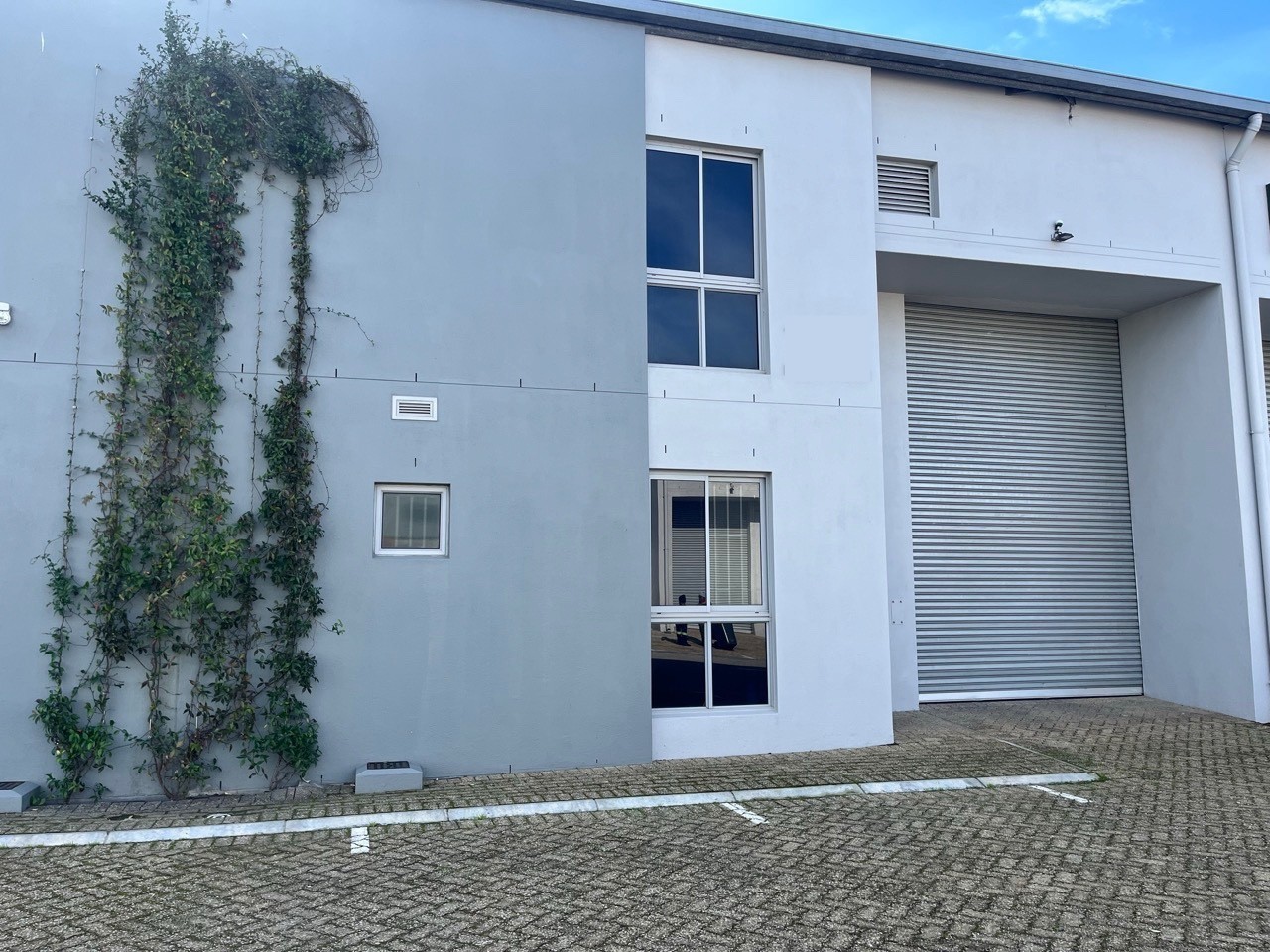 Warehouse To Rent in Brackengate, Brackenfell