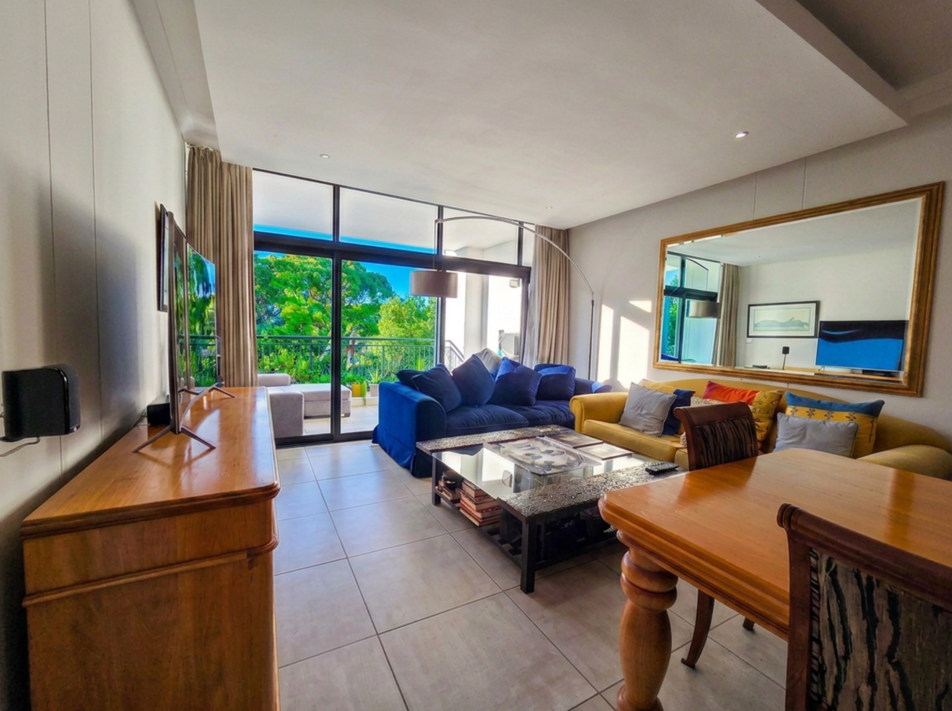 Apartment for sale in Paardevlei, Somerset West, 107 m²