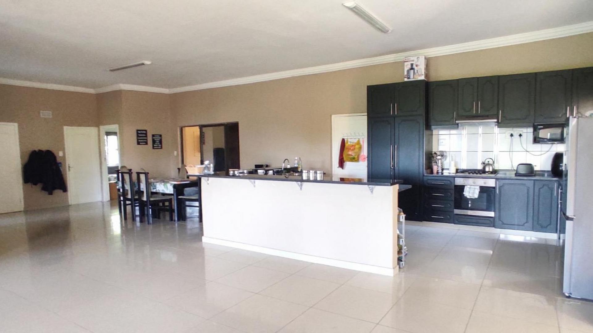House for sale in Meadow Brook, Port Edward, KwaZulu Natal, 532 m²