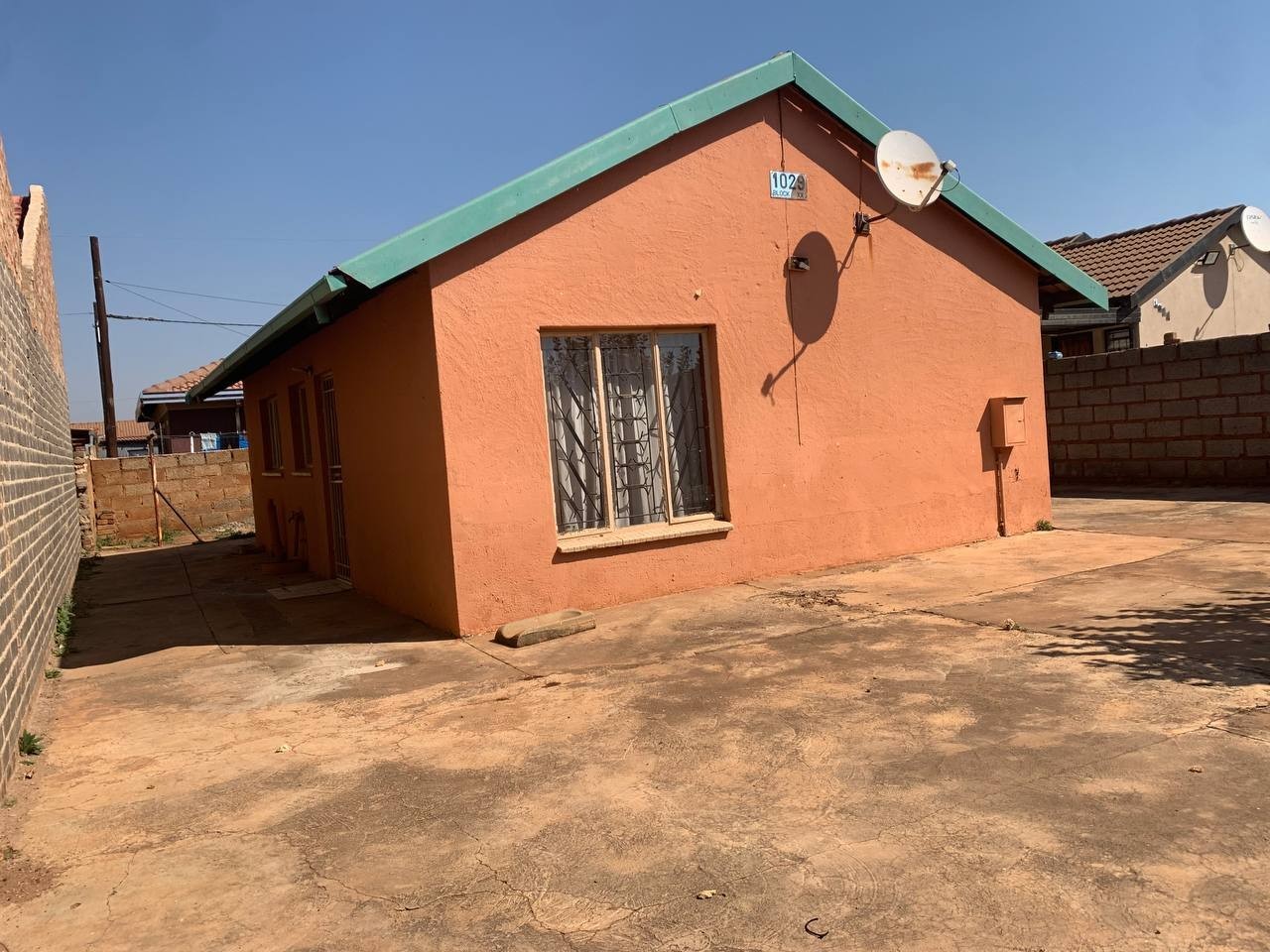 House For Sale in Soshanguve East, Soshanguve