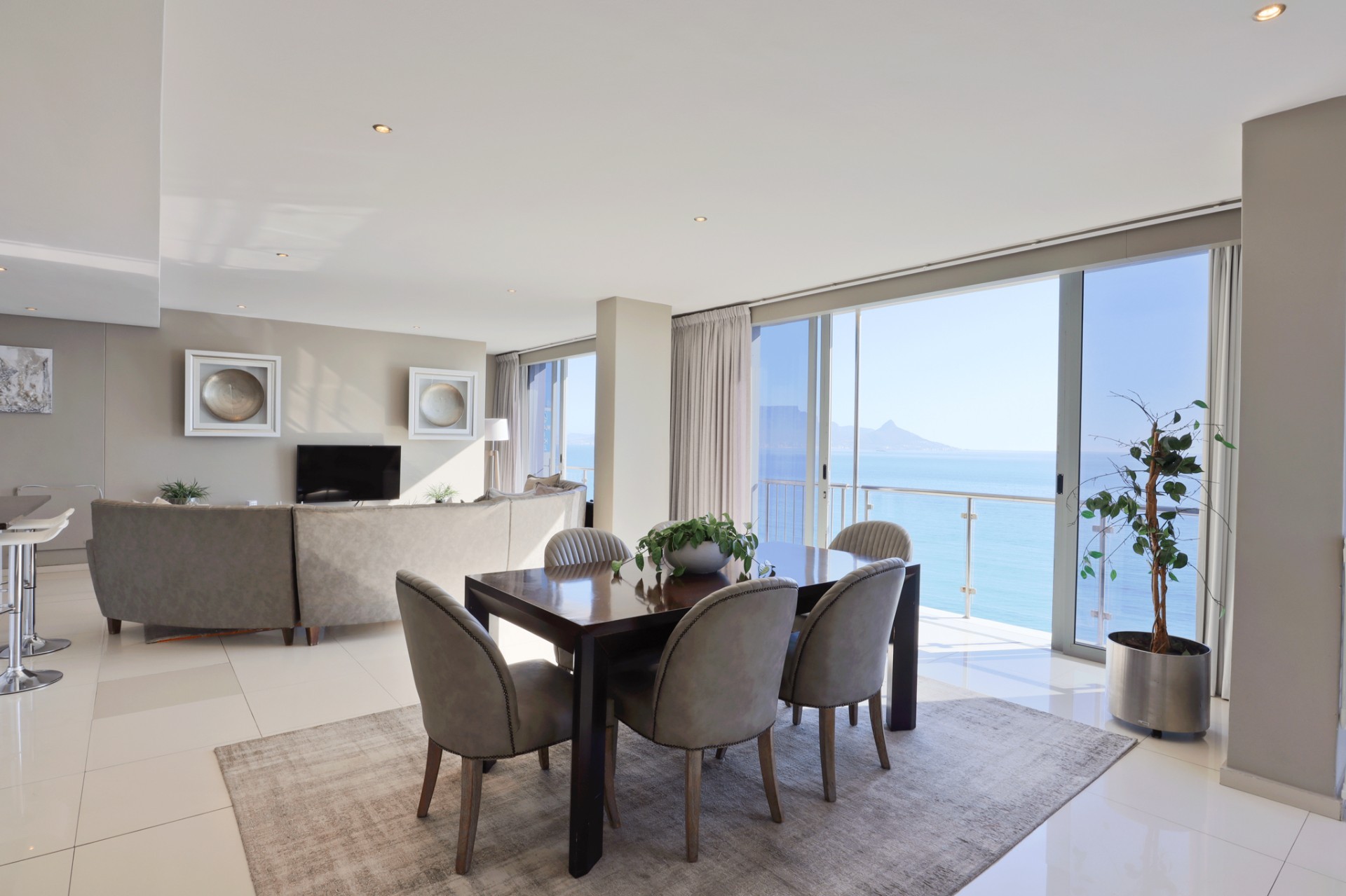 Luxury Beachfront Apartment For Sale