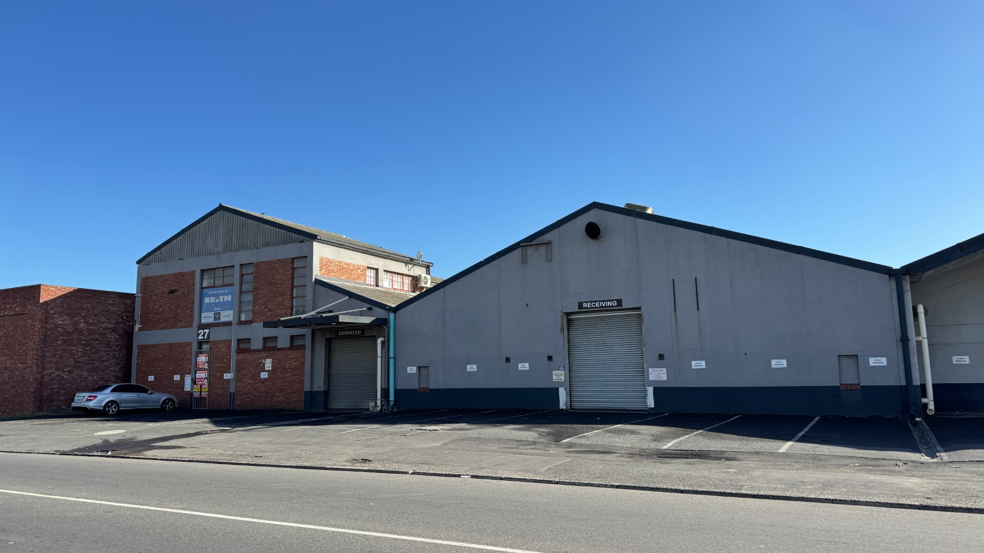 4,527m² Warehouse To Let in Beaconvale | Prime Located Industrial Facility on Jan Smuts Road
