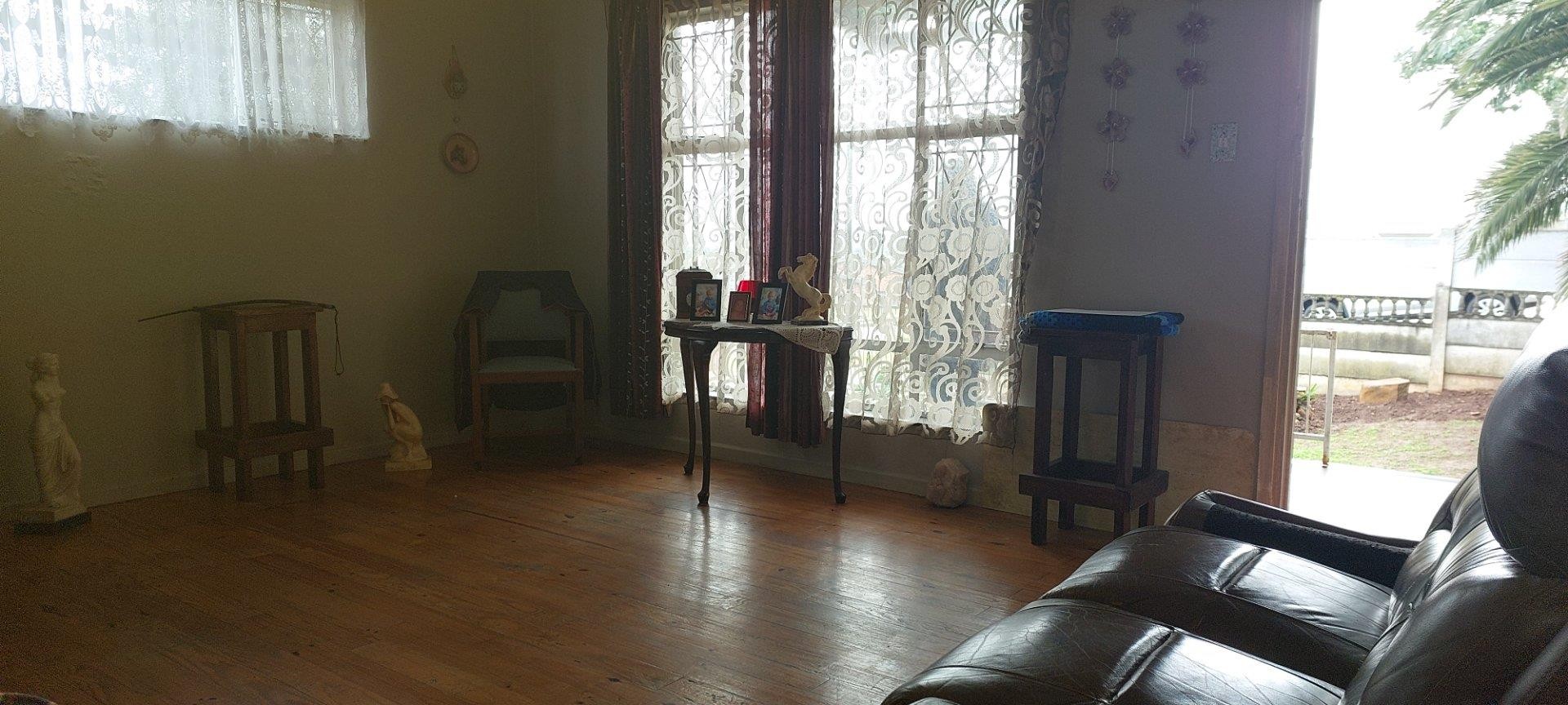 House For Sale in Valleisig, Uitenhage